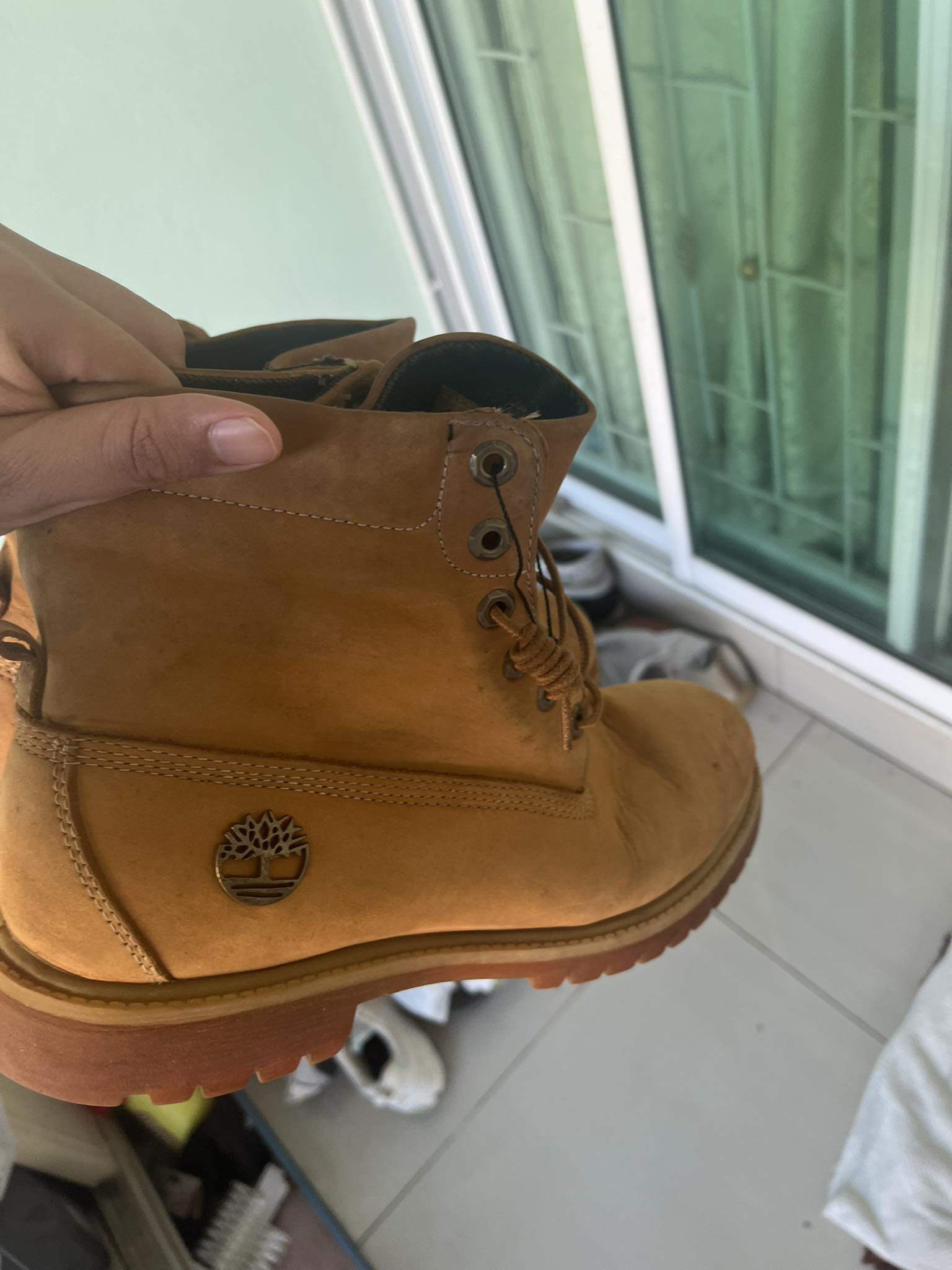 หาคู่นี้ครับ size 42-43 มือ1,2 ได้หมดครับ