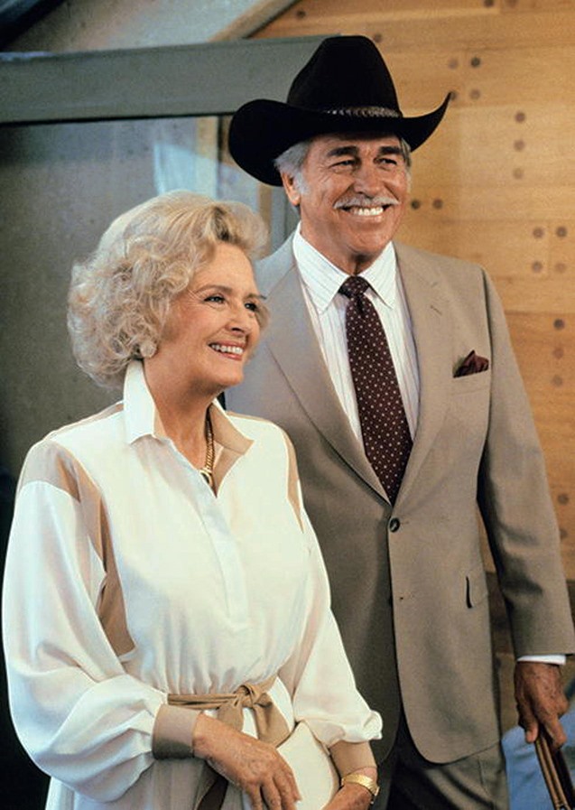 Dallas - Donna Reed and Howard Keel at DFW in July 1984, filming Donna ...