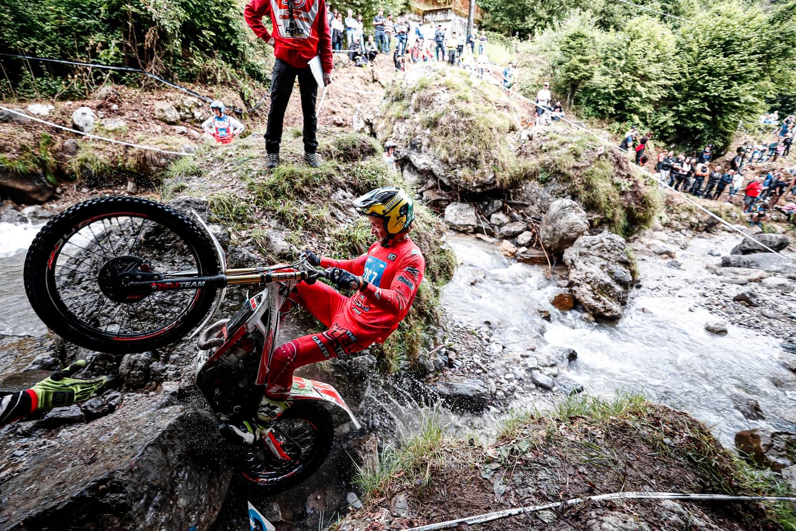 Xtreme Trials Show -... - Xtreme Trials Show - Adrian Harry