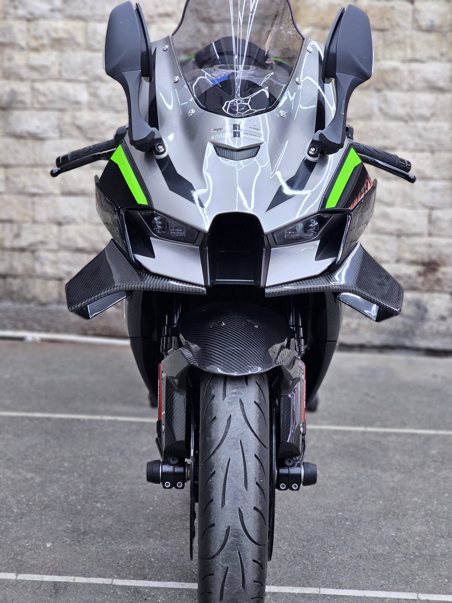 mm様 Kawasaki ZX10R 2024 model with 4k odo reading loaded ng worth 200k