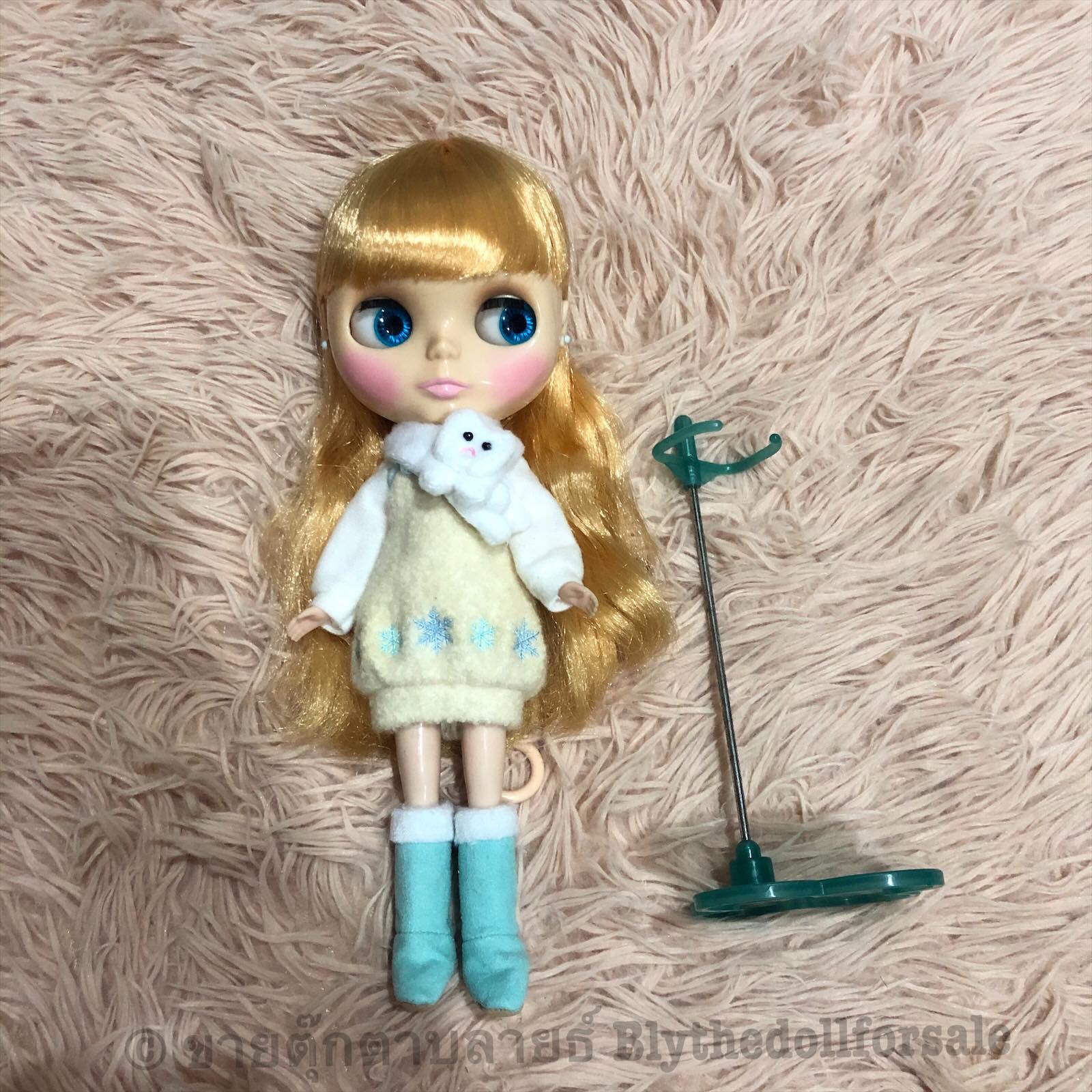 Neo Blythe Ice Rune หน้าออกเหลืองนะครับ ใครหาน้องไปคัาตอม ต้องนาง