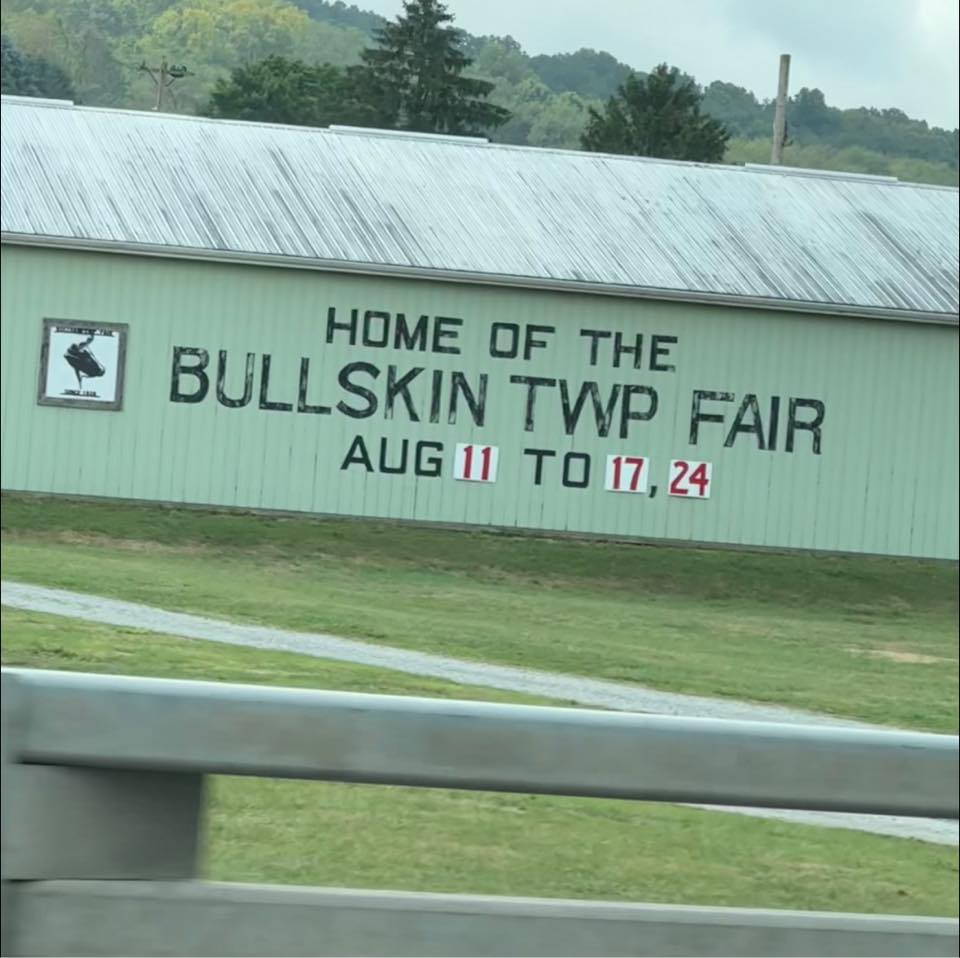 Bullskin - The sheep are ready to roll and the arena looks great!! Head ...