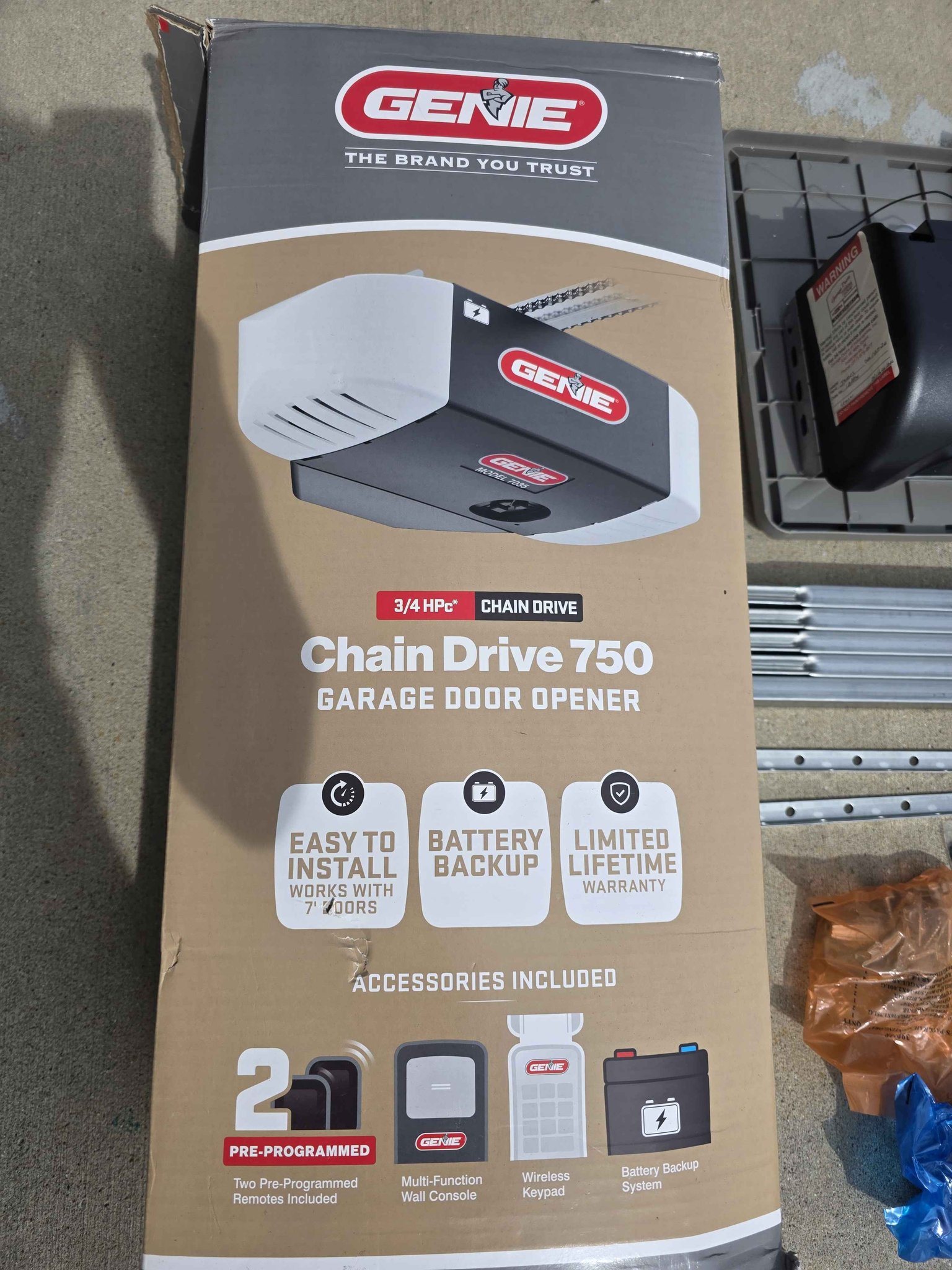 Genie Chain Drive Garage Door Opener - NEW in original packaging - Baby ...