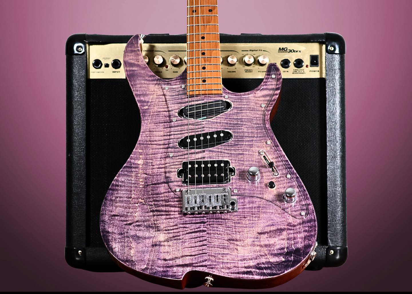 Vola Oz RV TNC guitar up close