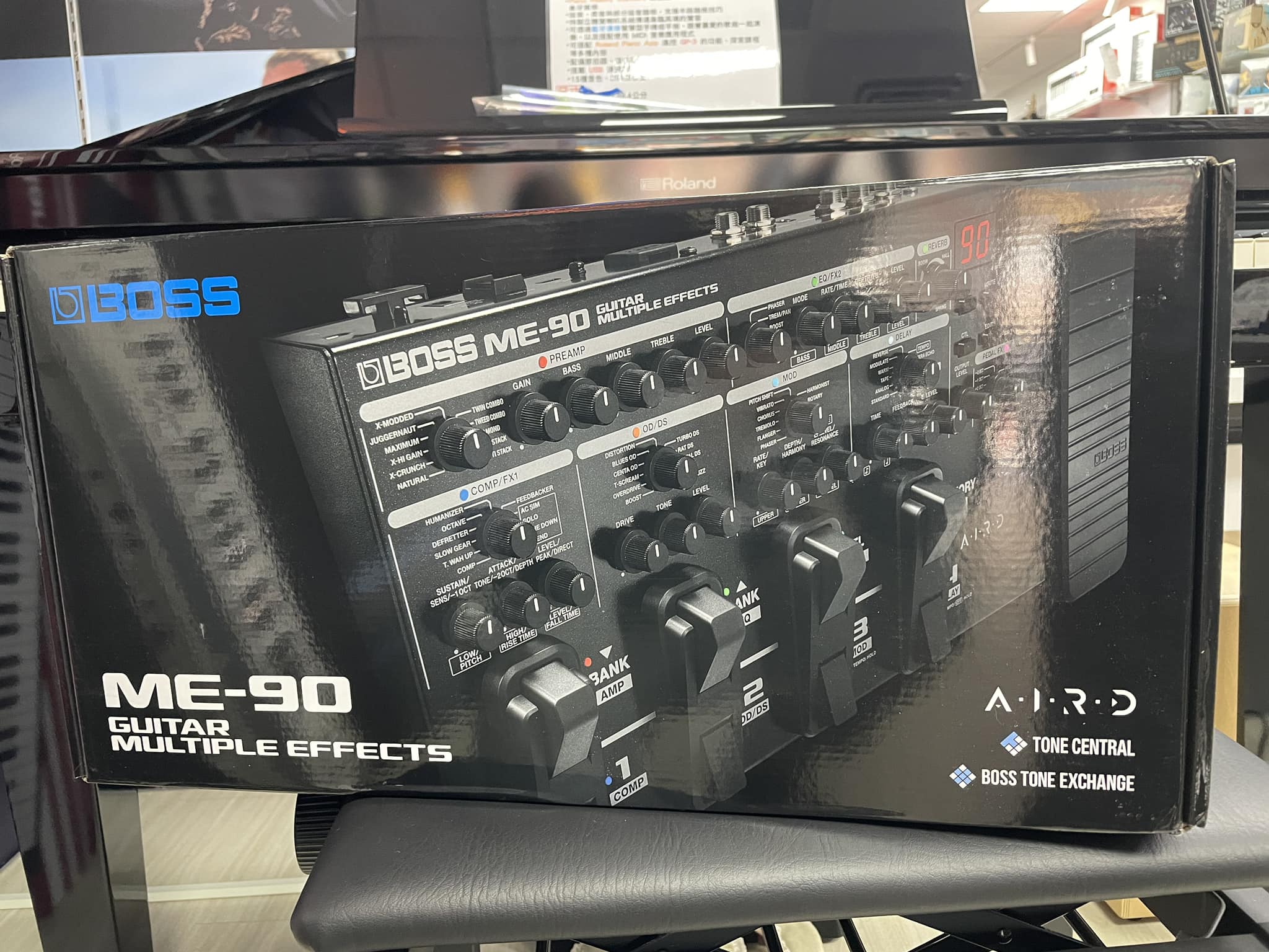 非凡樂器 - 萬華門市 - 新品到貨、好康報報！ BOSS ME90 電吉它數位校果器～ 是今為止 最先進的ME機型... | Facebook