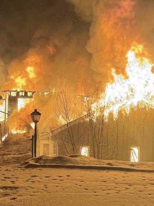 NH News Now - BUILDING FIRE EARLY TODAY - Oak Ridge Road... | Facebook