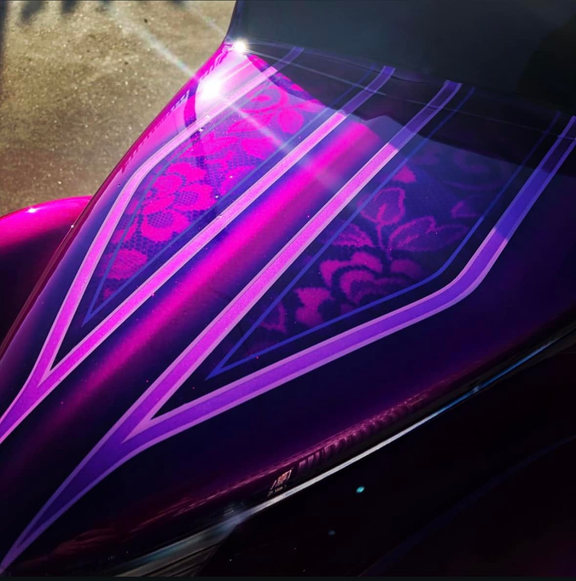 Pro Finish Kustom Paint & Pinstriping 🔥 DNA Fuchsia and Magenta