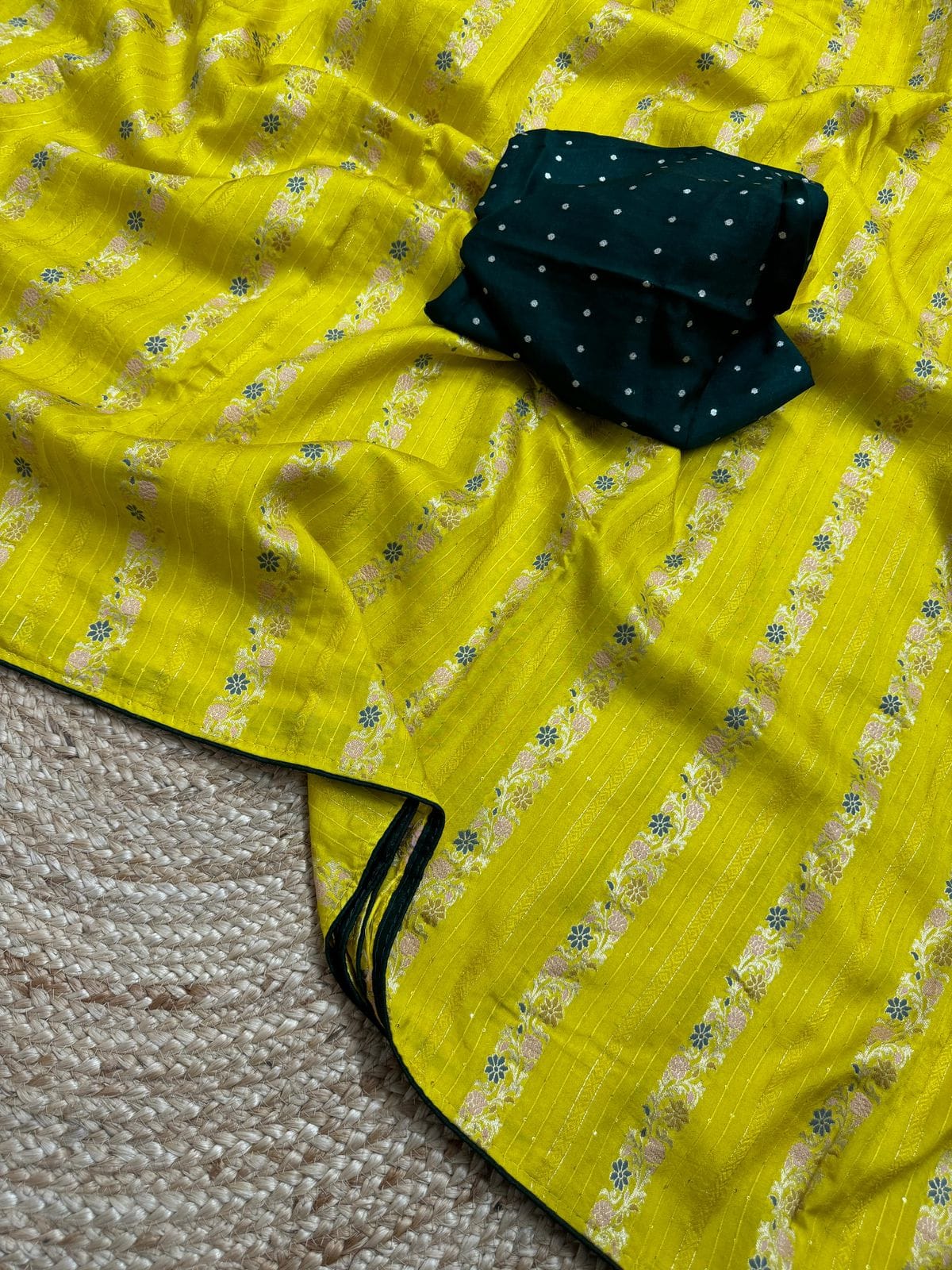 Labonno Shopify - Beautiful Dola Crape Silk Sarees With... | Facebook