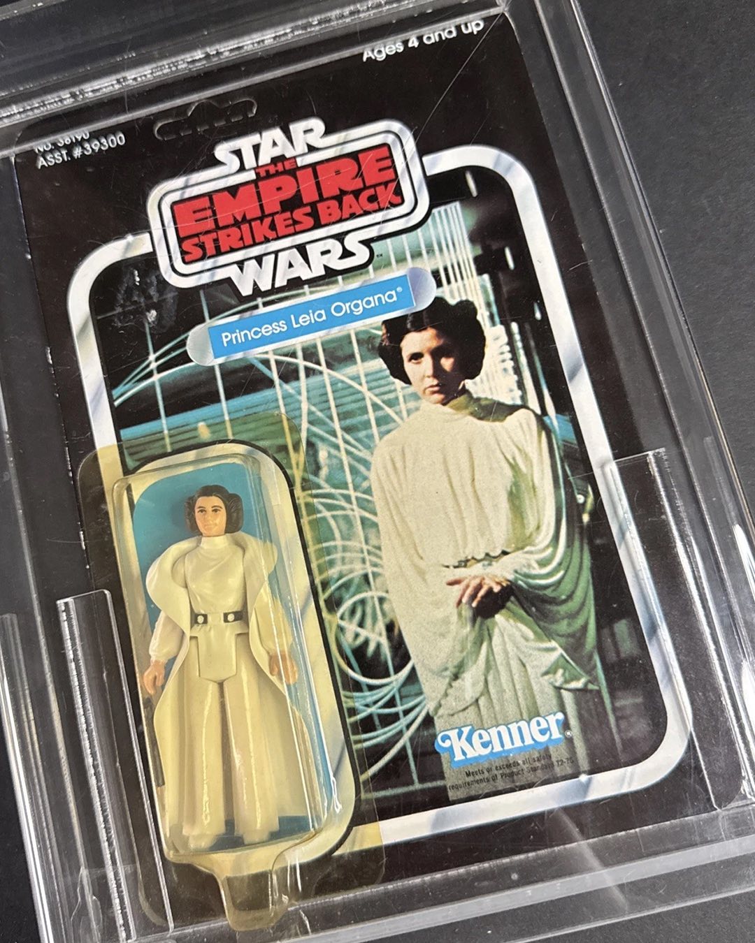 It's a stunner…': Cardboard packaging for a Princess Leia Star