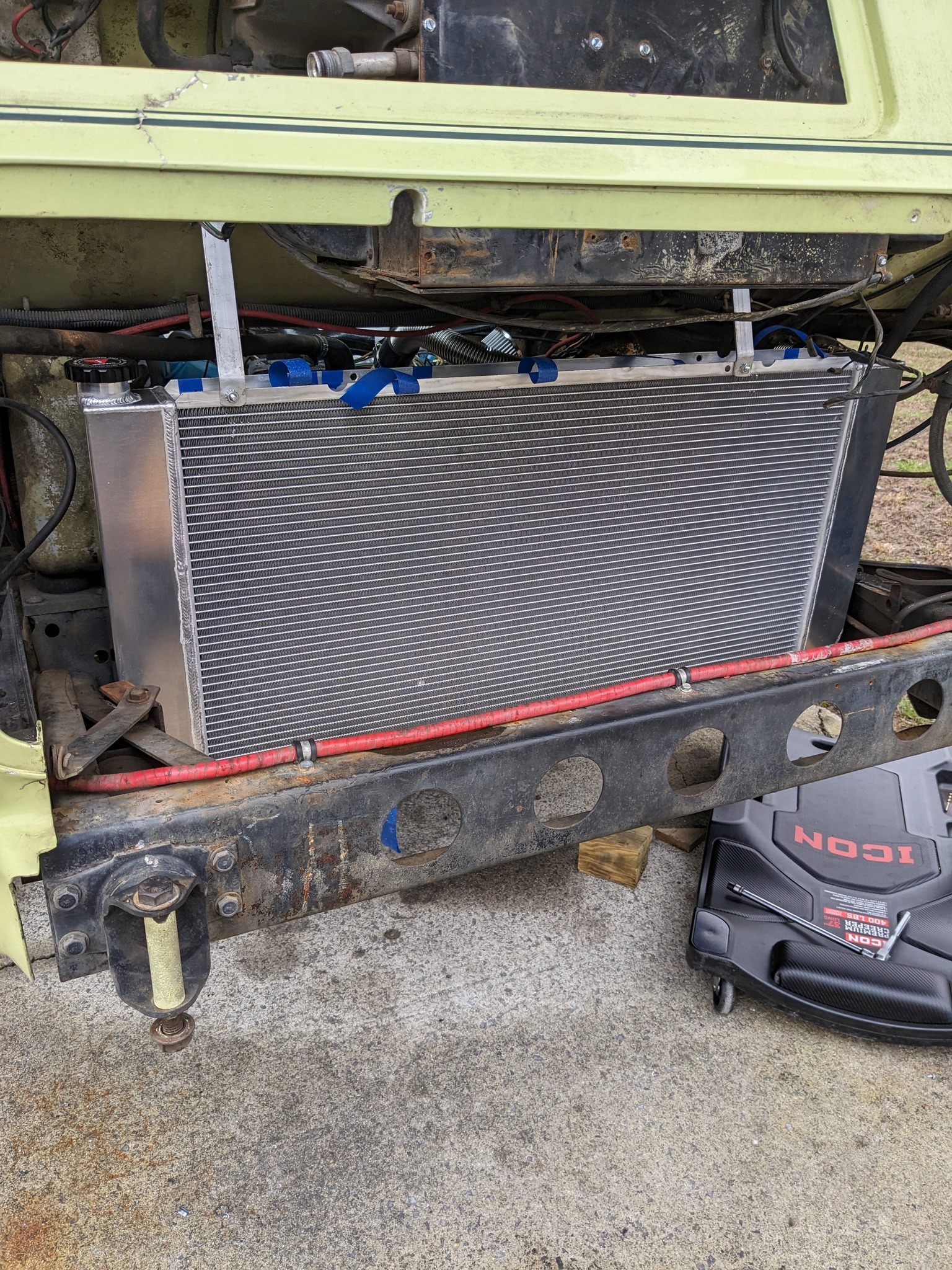 All-Aluminum 2-Row Radiator For Jeep Grand Cherokee 5.2L V8 1993-1997