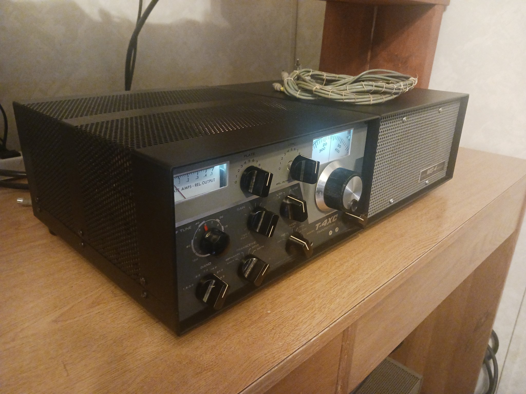 Drake T4XC Transmitter & Matching Drake MS-4 Power Supply/Speaker