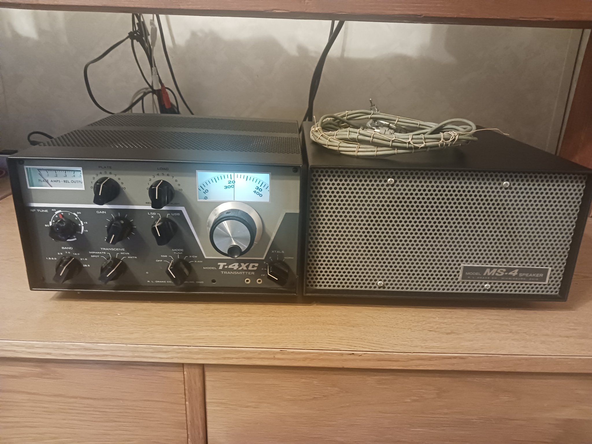 Drake T4XC Transmitter & Matching Drake MS-4 Power Supply/Speaker