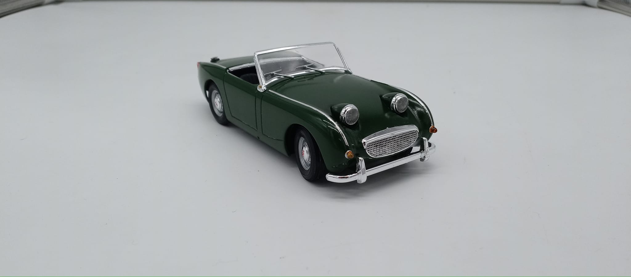Gunze Sangyo 1/24 Austin Healey Bugeye Sprite model finished