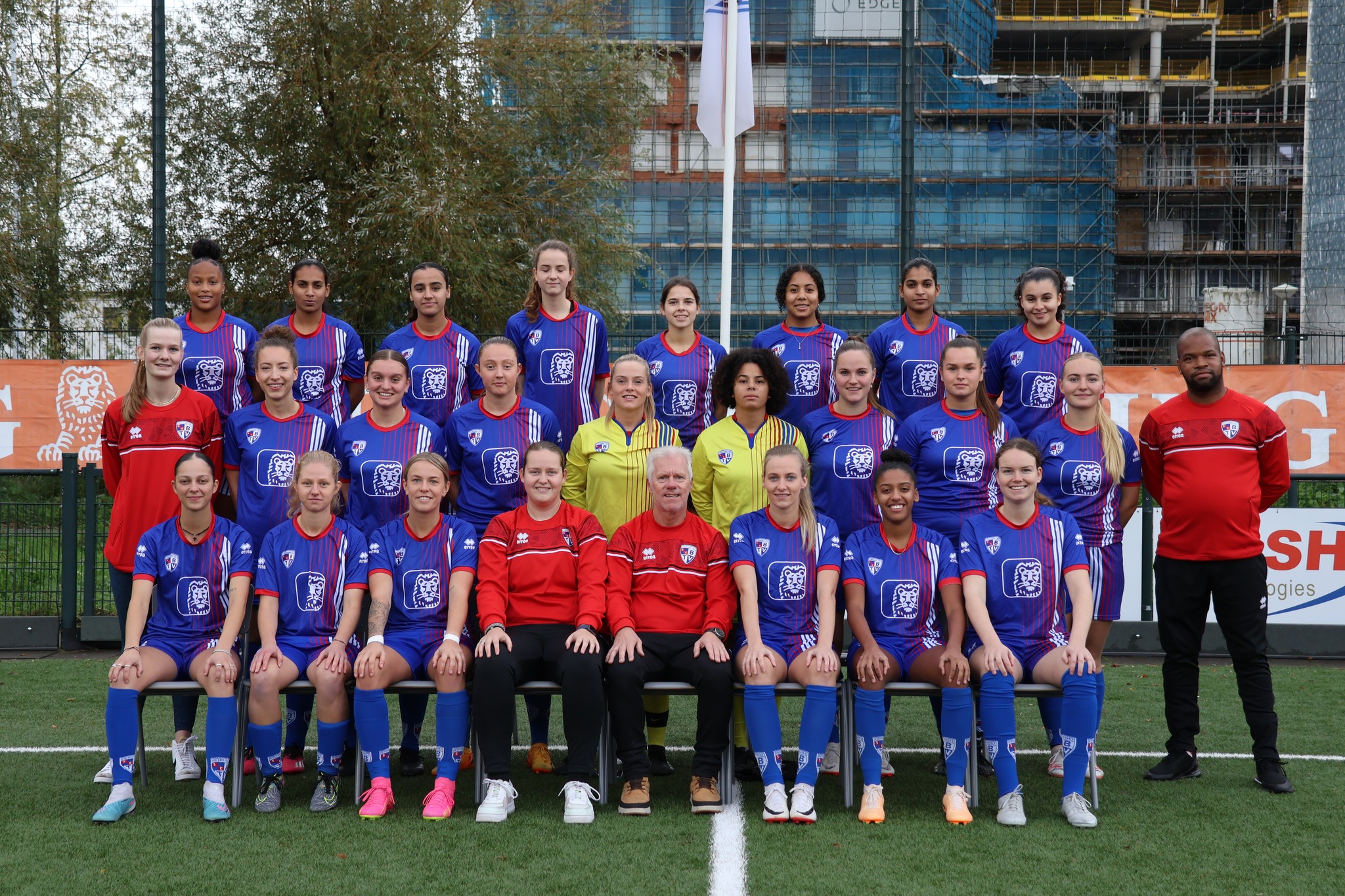 meiden-en-vrouwen-voetbal-in-noord-holland-zondag-gaan-we-weer