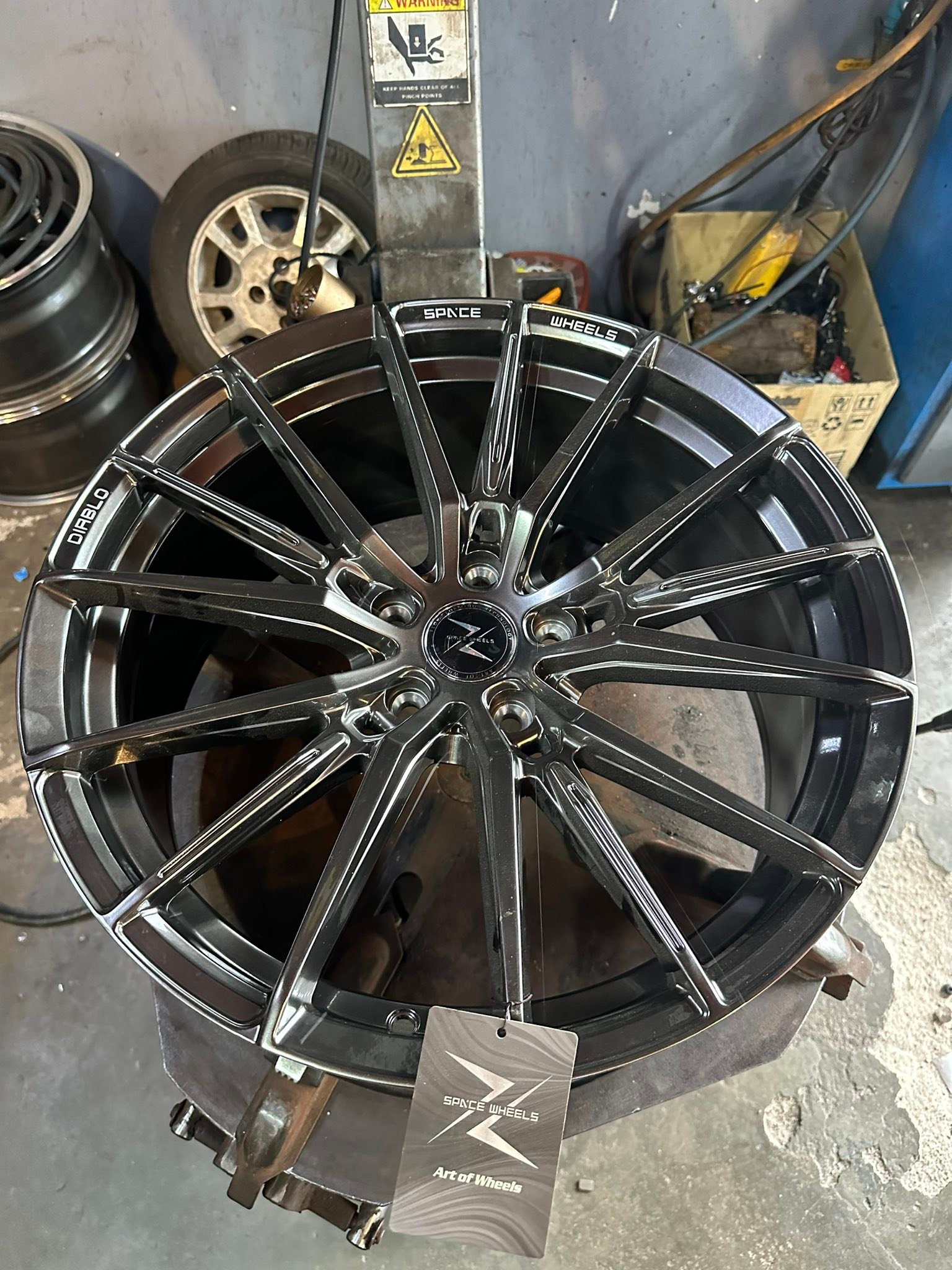 SPACE Wheel （DIABLO）19/8.5JJ 5/113 ET40 HB 4pcs Aduzza Tyre 245 