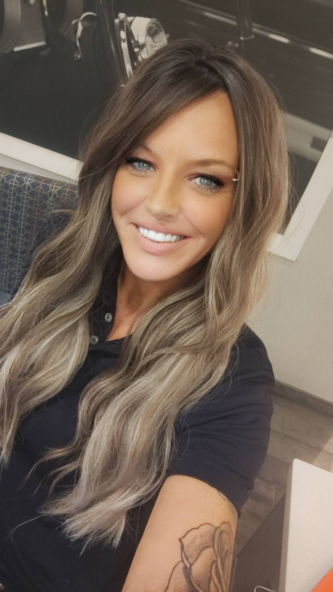 Nicole April