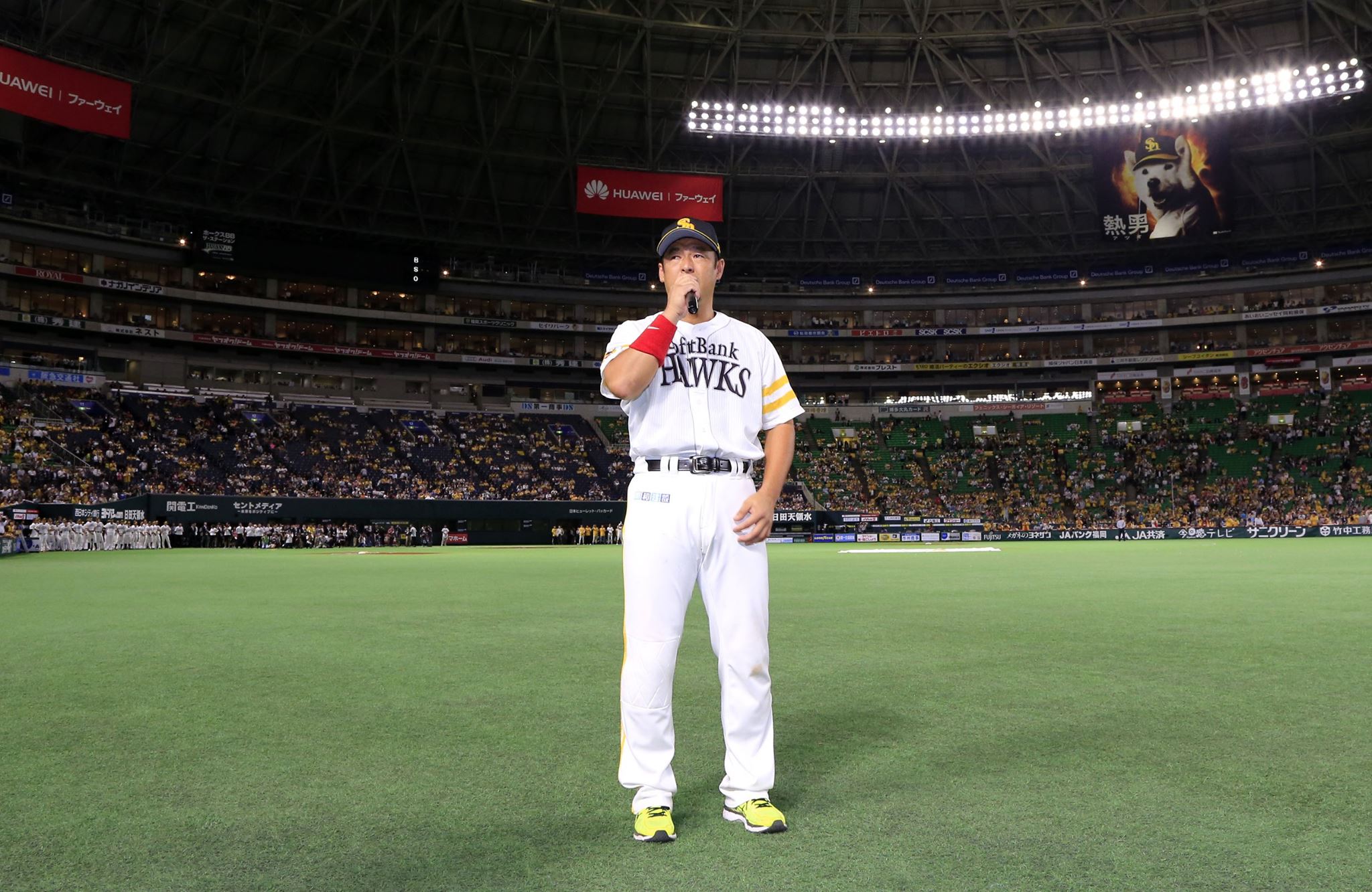 松中信彦選手、ファンの皆様へ退団のご挨拶 （写真特集）