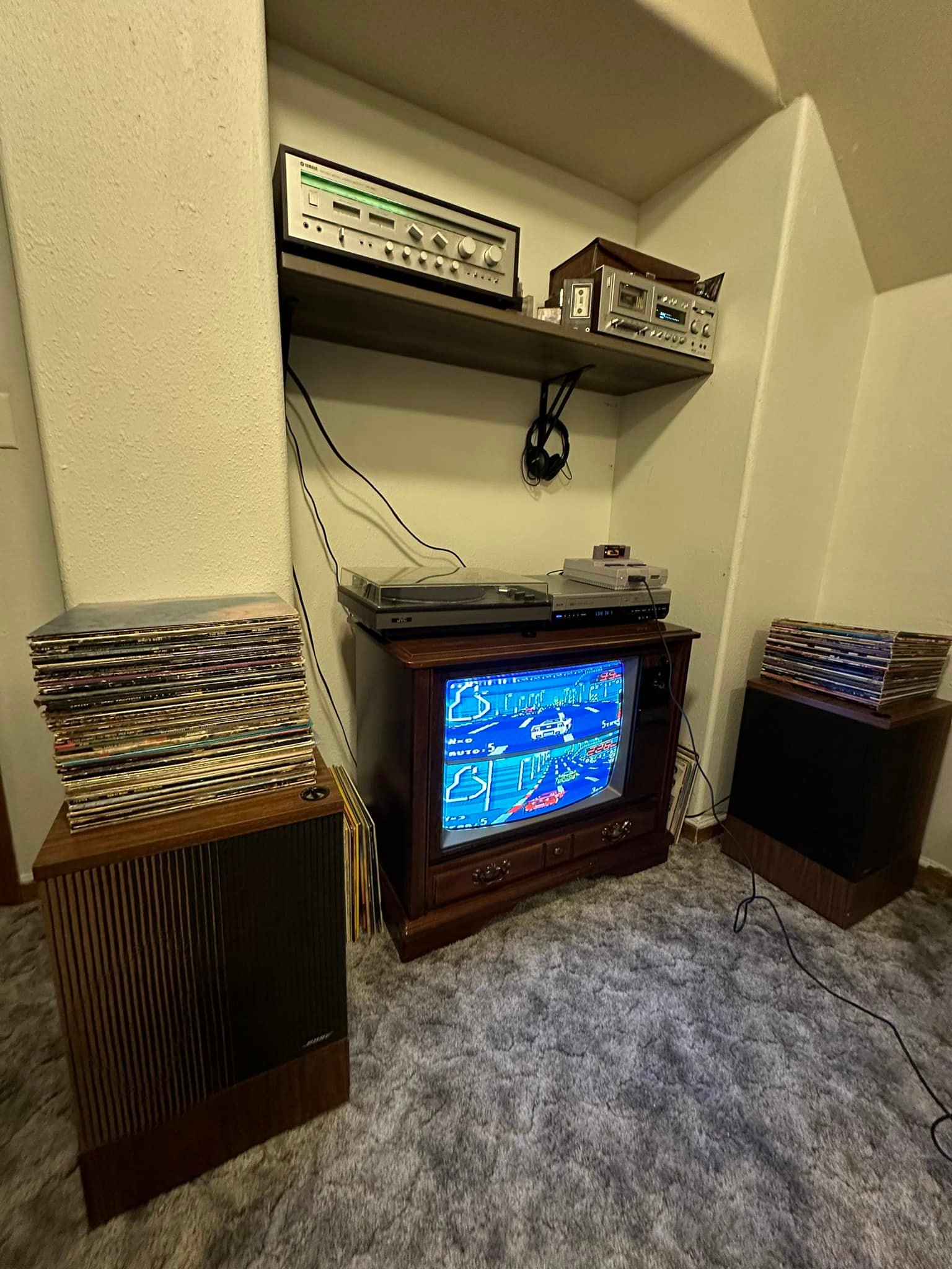 Stoked on my new setup in the spare bedroom. Few weeks ago I found