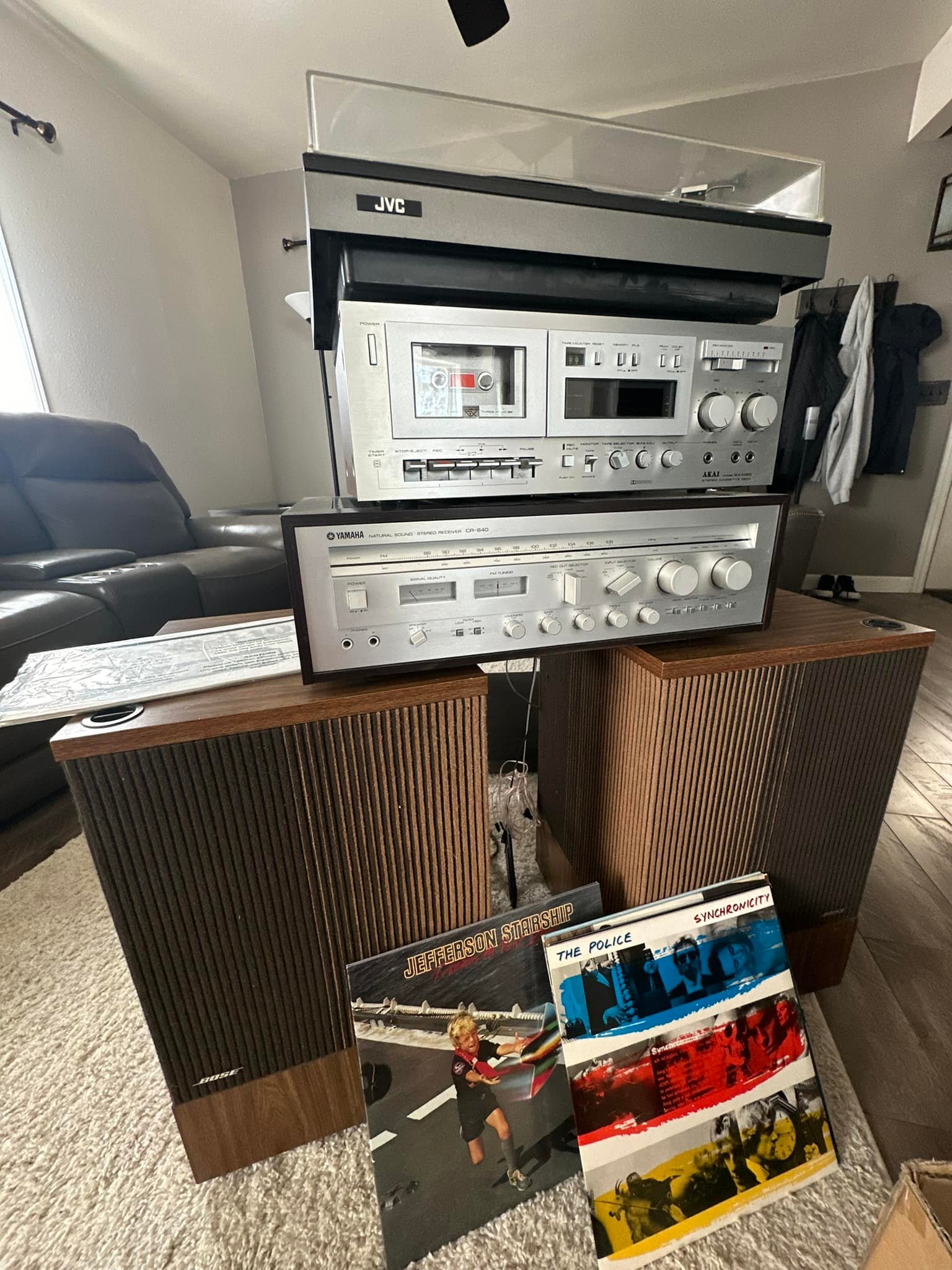 Stoked on my new setup in the spare bedroom. Few weeks ago I found