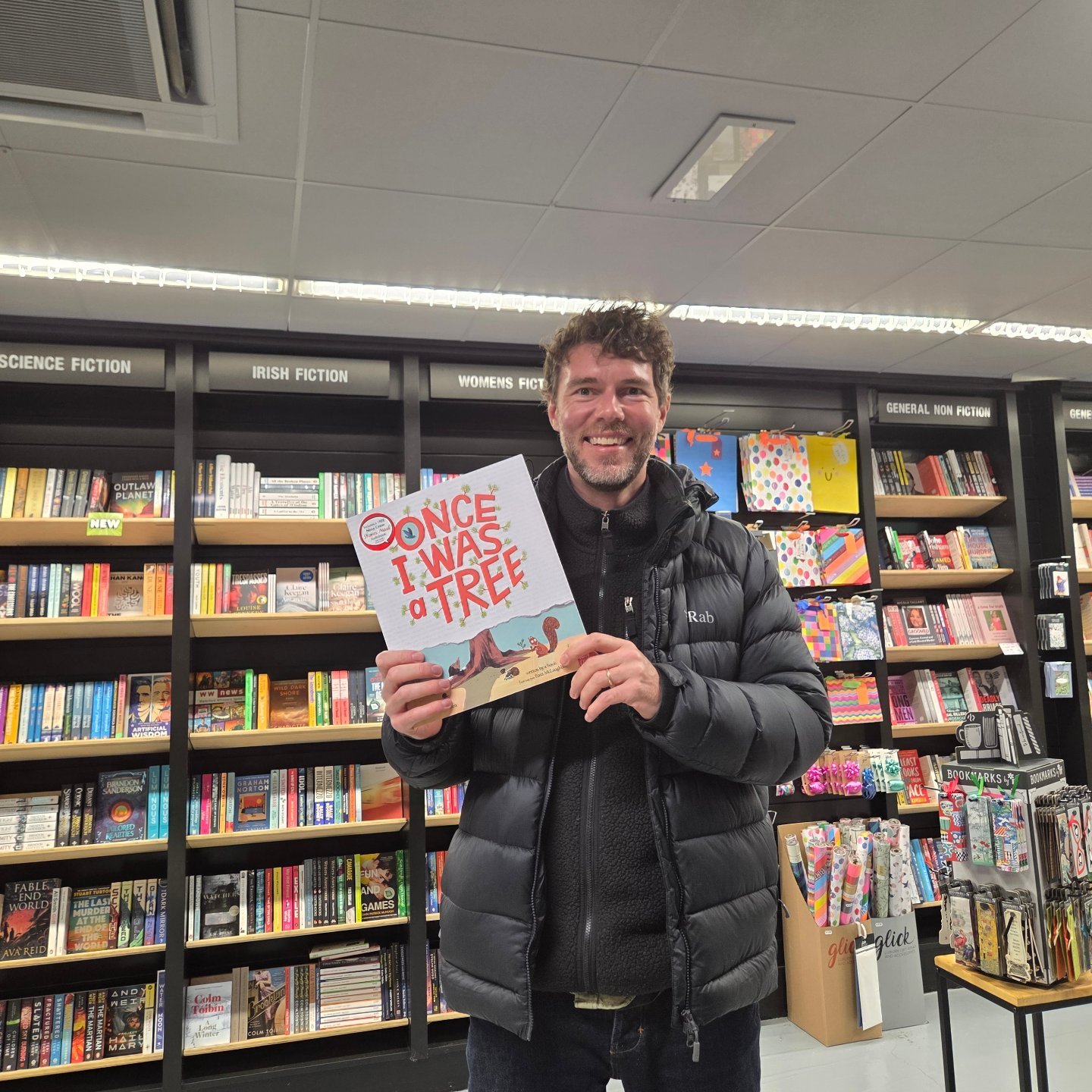 Hubb16 - 🚨 AUTHOR SIGNING 🚨 We were delighted to welcome... | Facebook