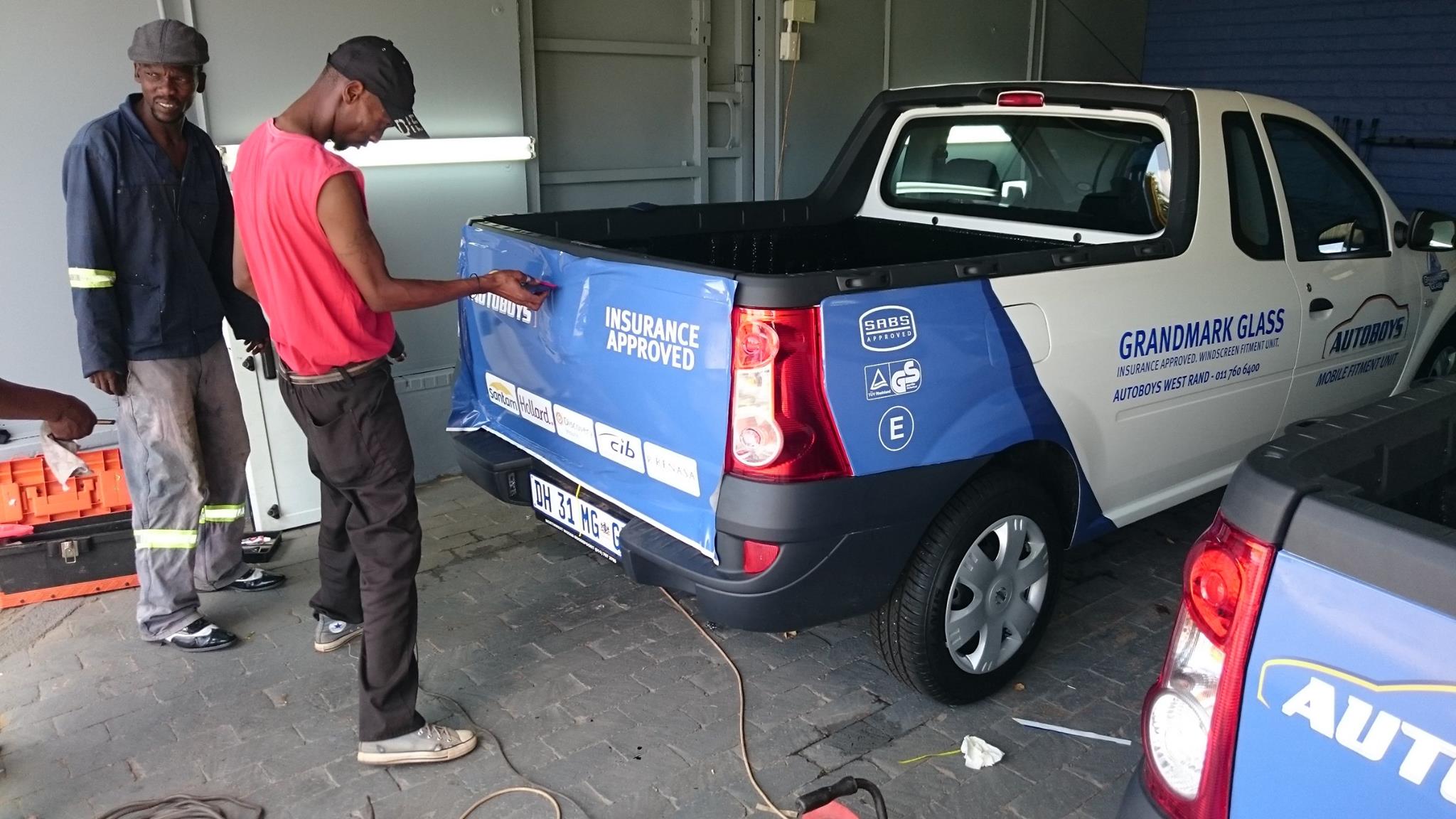 SA Signs - New vehicle branding for Autoboys West Rand.