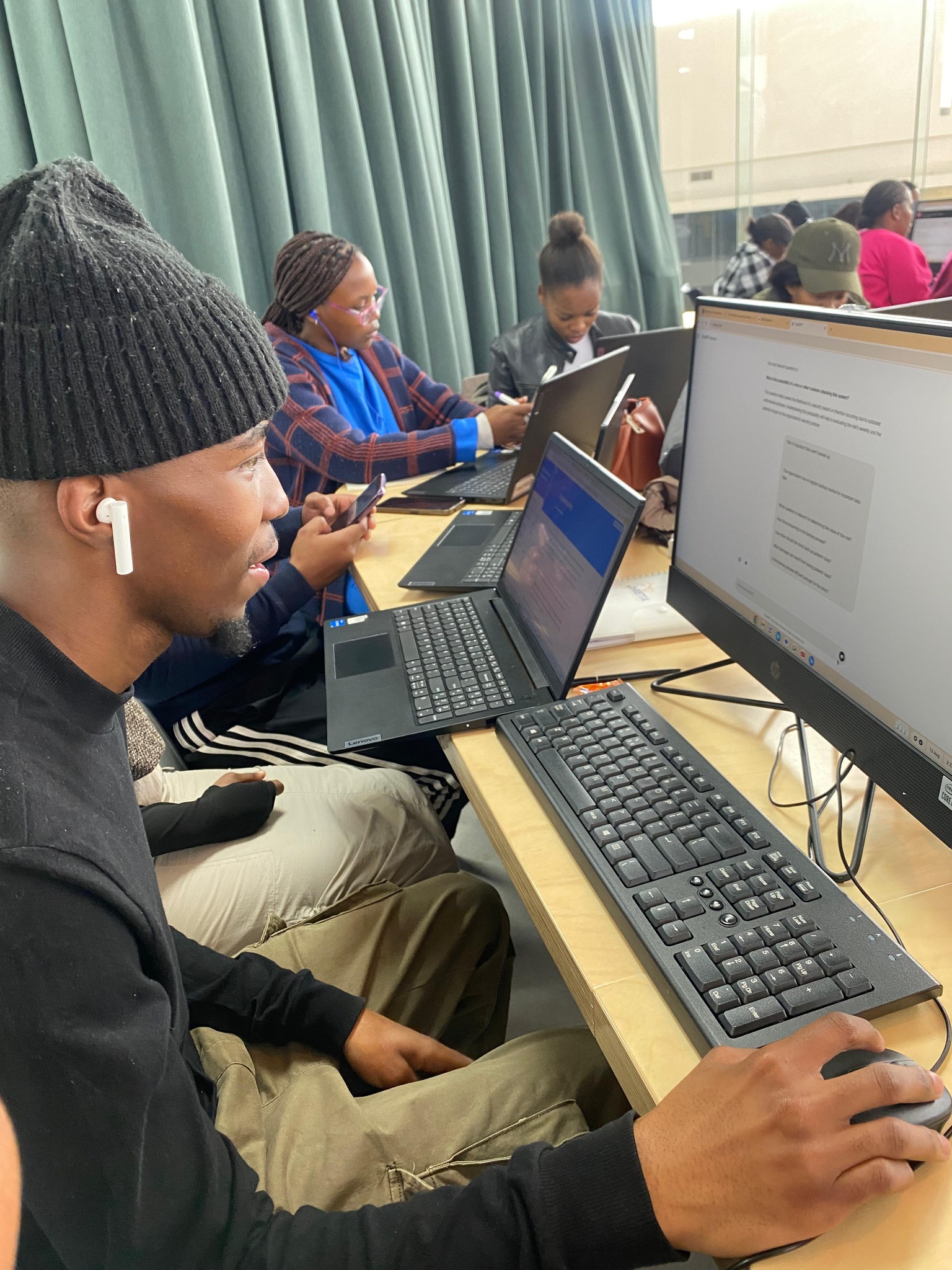 Maponya Mall - 📚💻 Discover the Maponya Mall Community Hub... | Facebook
