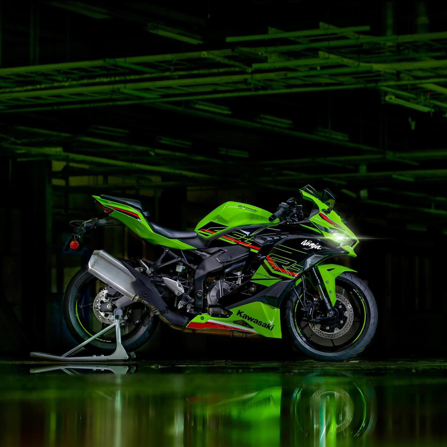 Kawasaki ZX-4R It's official. Kawasaki launched its baby racer ZX