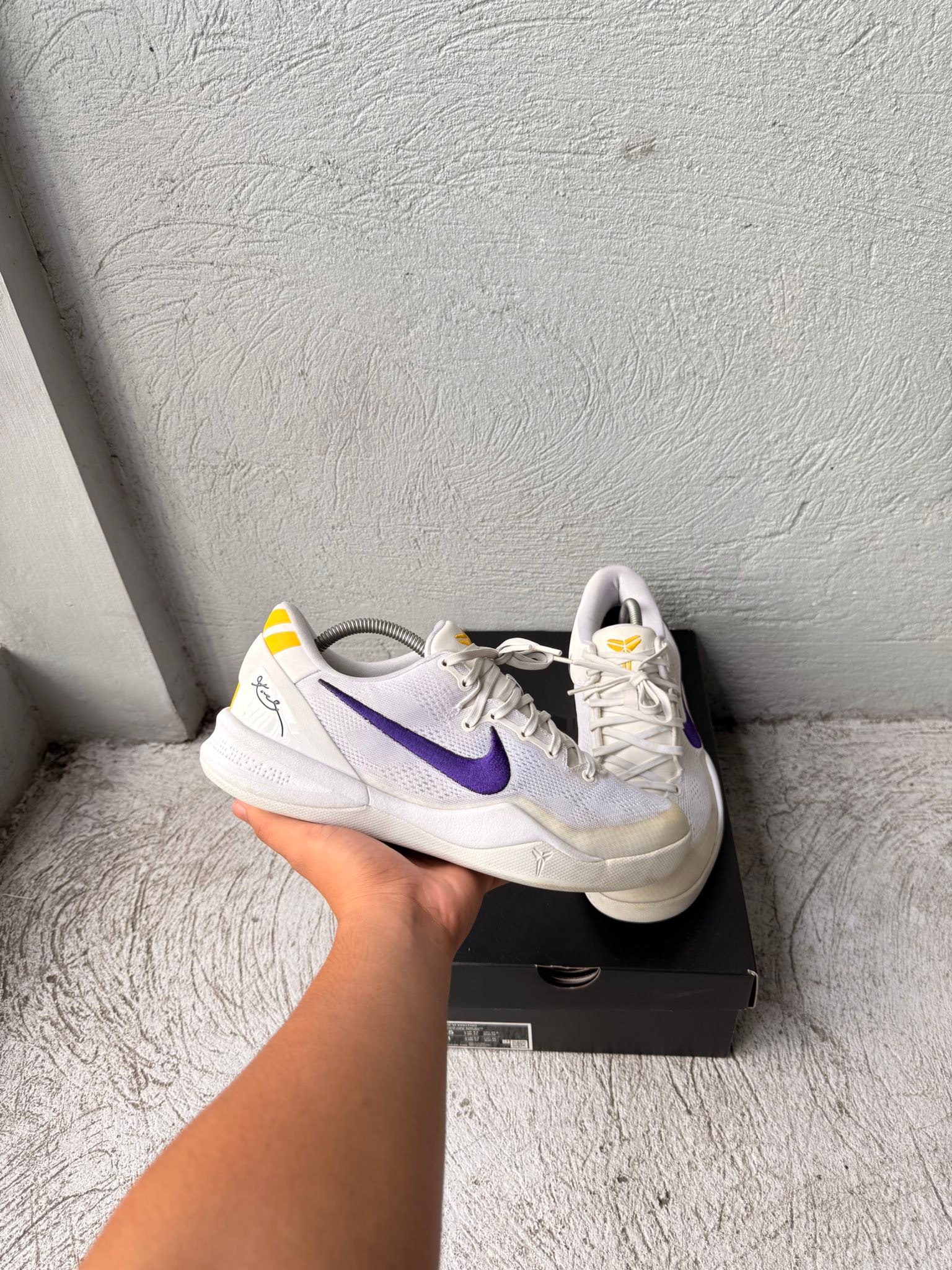 fs. Lakers Van Exel size 44 750Freeship DM me