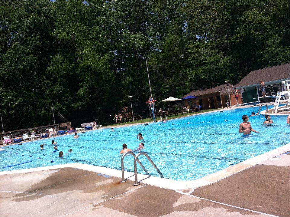 Windy Point Pool | Yorktown VA