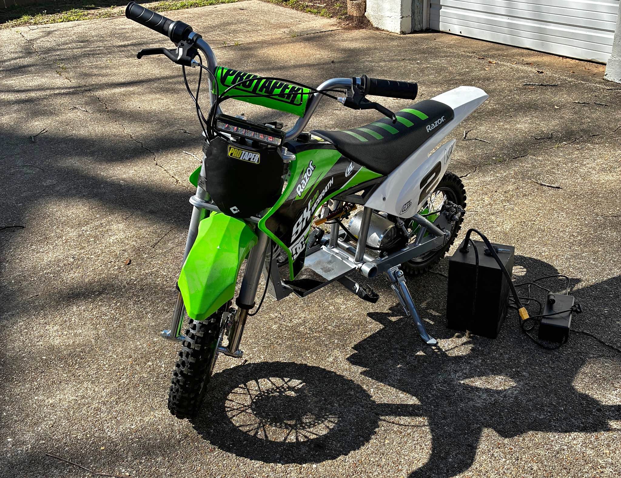 Upgraded Razor Dirt Rocket SX500 Electric Motocross Bike - Motorcycles ...
