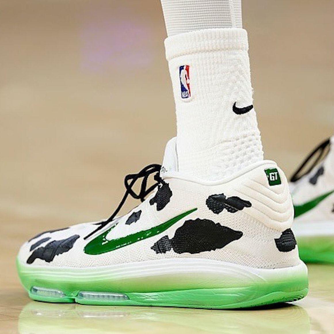 Wemby debuts a new Nike GT Hustle 3 