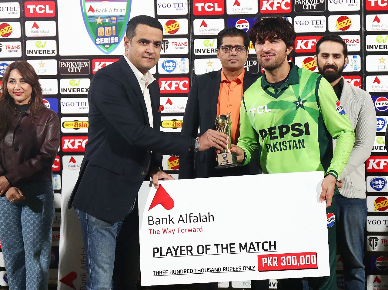 💫 Post-match presentation ceremony... - Pakistan Cricket Team | Facebook