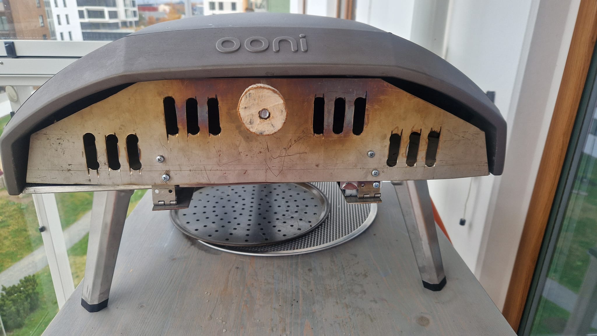 Ooni Koda DIY door retains heat at 500c