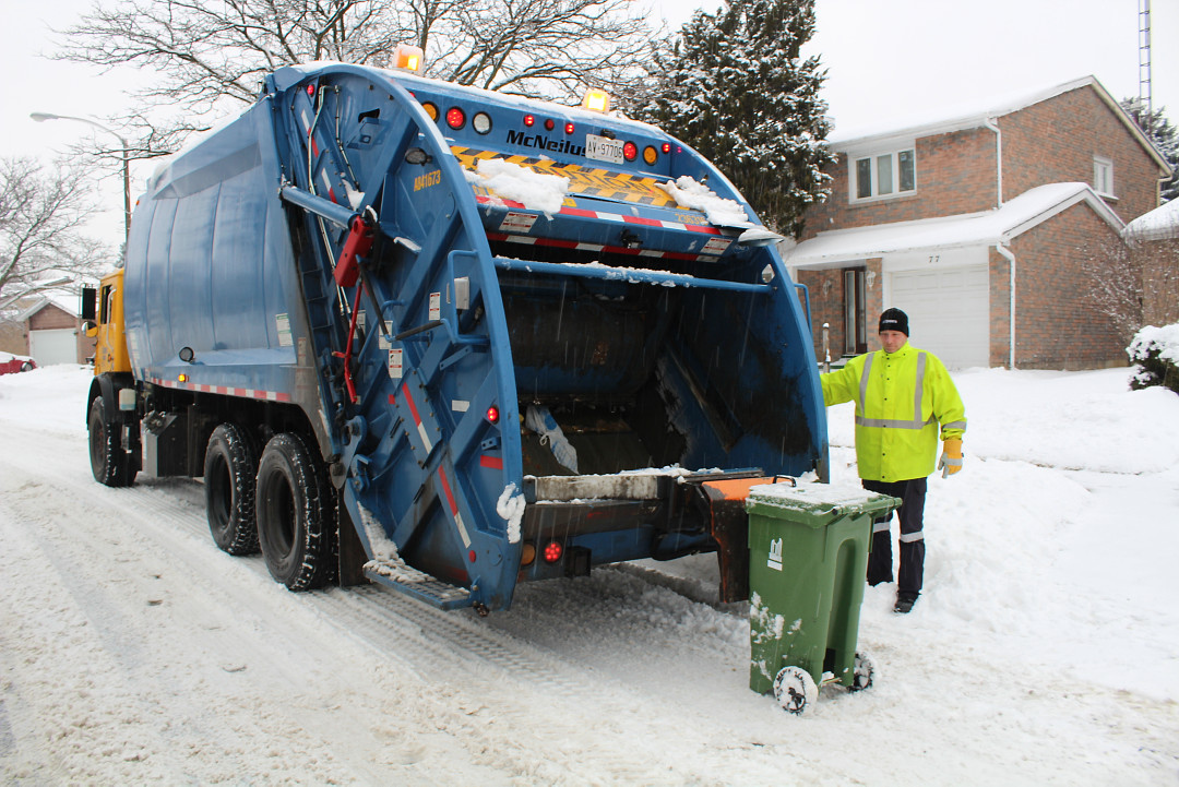 City of Toronto - 🎄 The holidays are here, and schedules... | Facebook