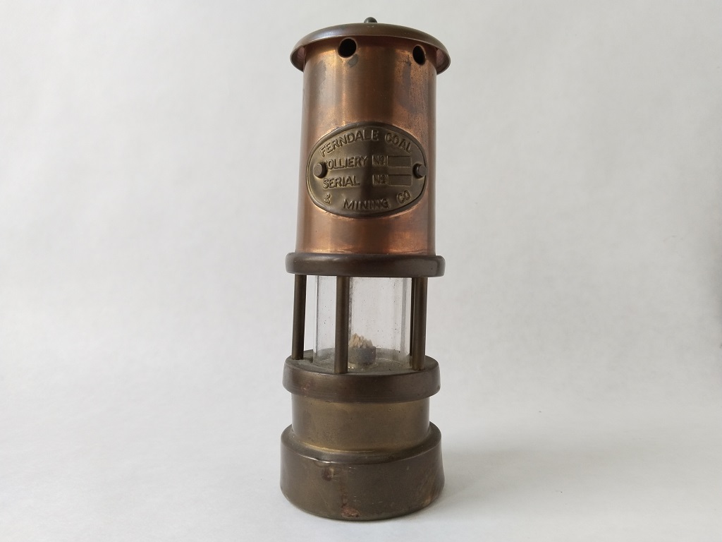 FERNDALE COAL & MINING CO カンブリアンランプ This stunning vintage brass miners lamp from Ferndale Coal