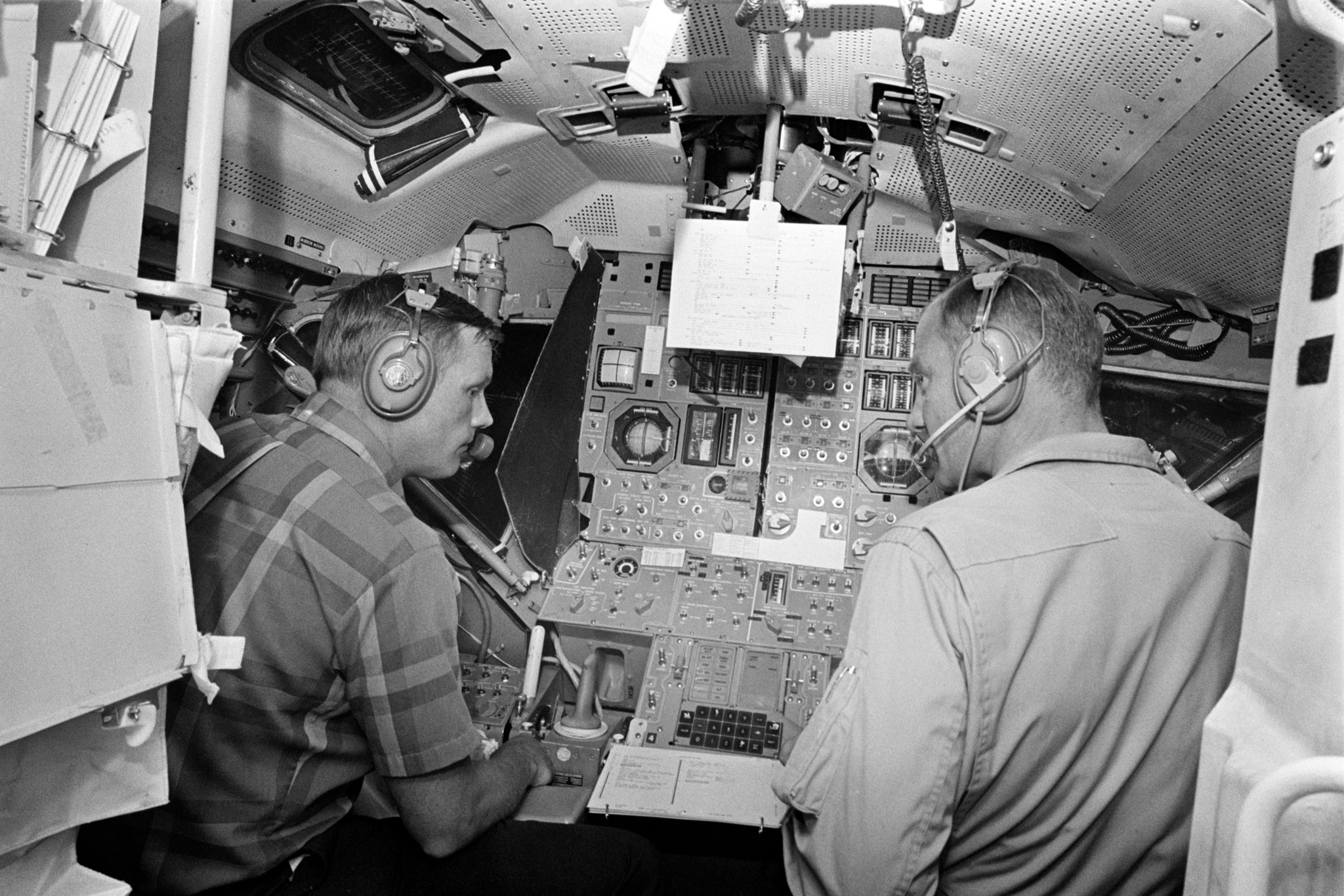 U.S. - 👨‍🚀 🛰️ Former Navy pilot Neil Armstrong was the first person to ...