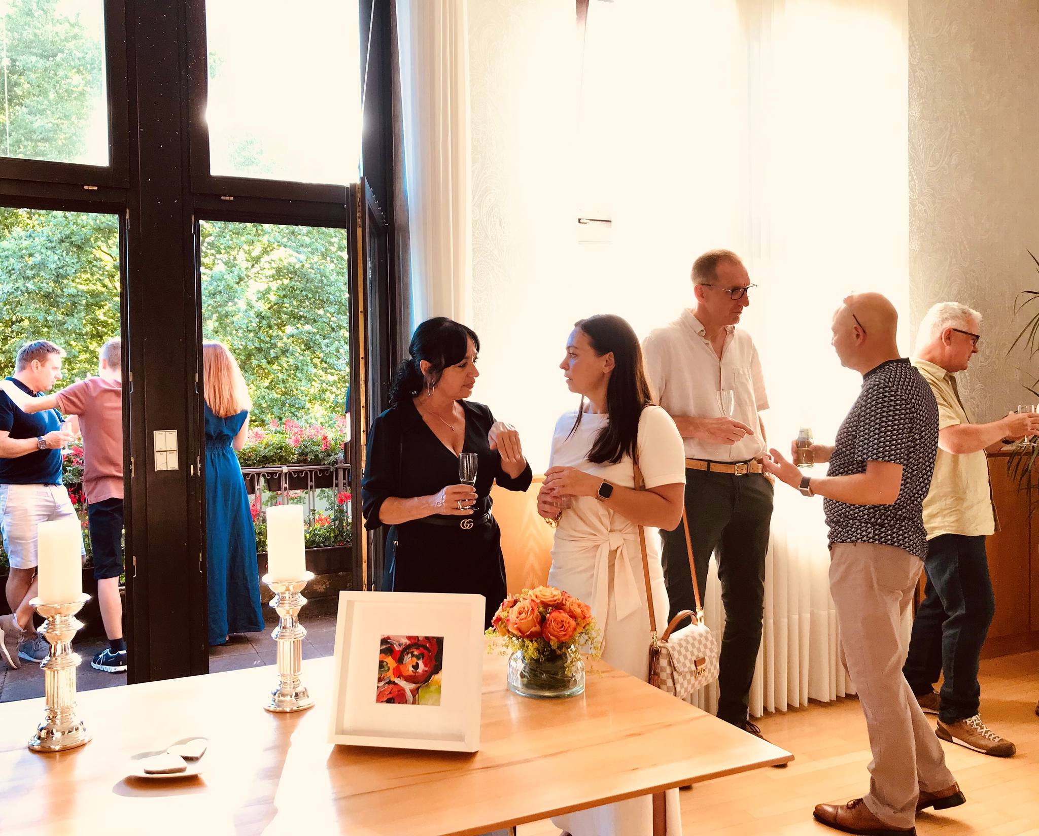 Eine gelungene Vernissage!🌹☺️ „La vie... - Gemeinde Ensdorf | Facebook