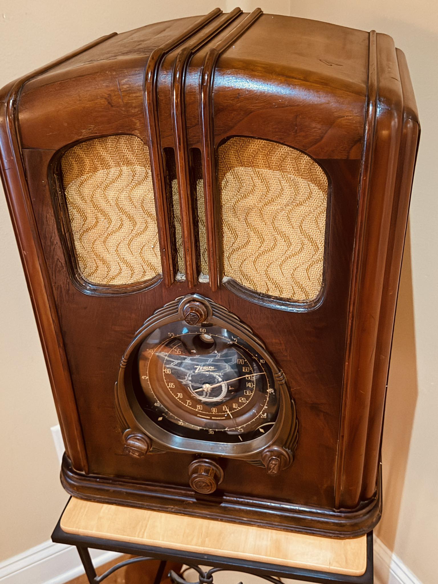 Restoring a vintage Zenith 