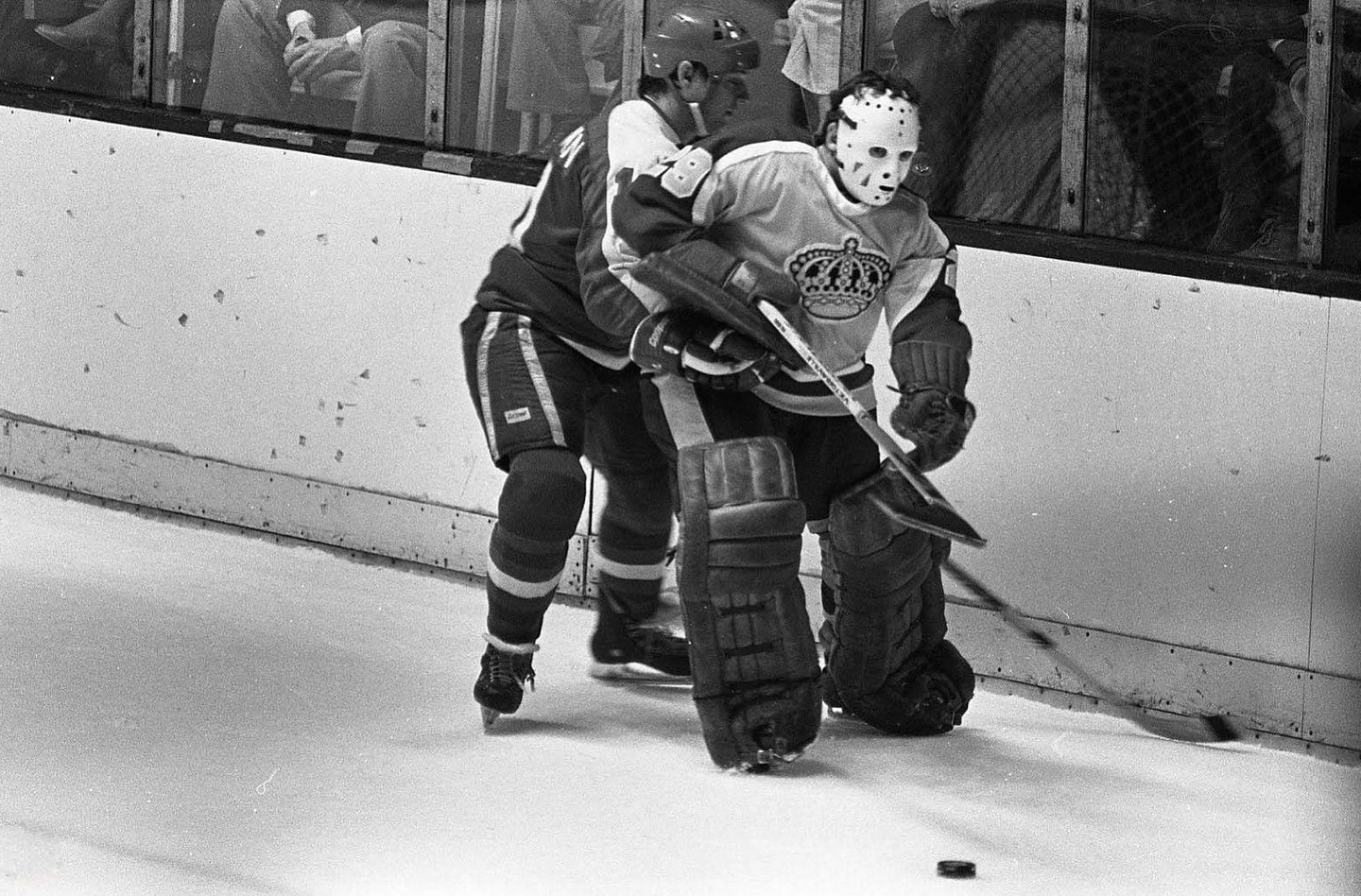 Kingstorian - Happy birthday to former @LAKings goaltender...