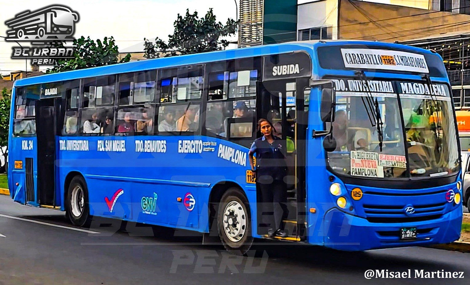 BC - (PERÚ, LIMA, Santiago de Surco) Por la Av. Alfredo Benavides rumbo ...