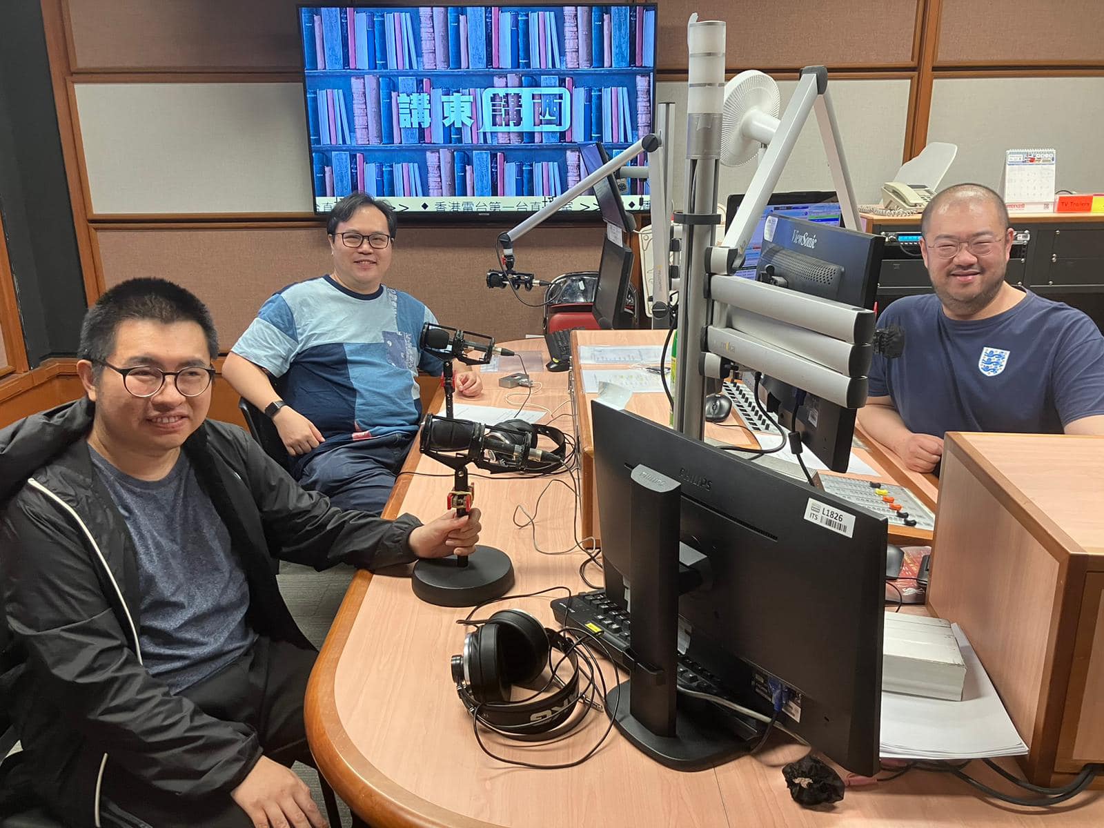 馮天樂博士 - Podcast One: 講東講西 - 安史風雲起(許楨、蘇奭、馮天樂)... | Facebook
