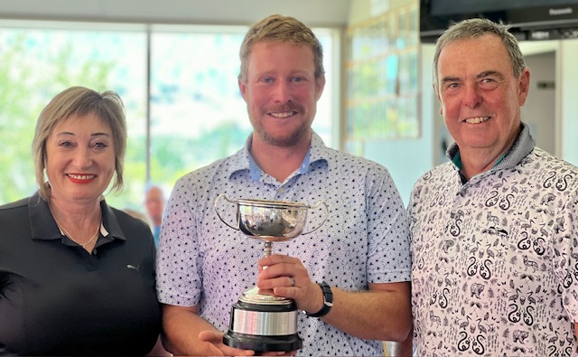 Queenstown - Congratulations to Peter and Gillian Sim who have their ...