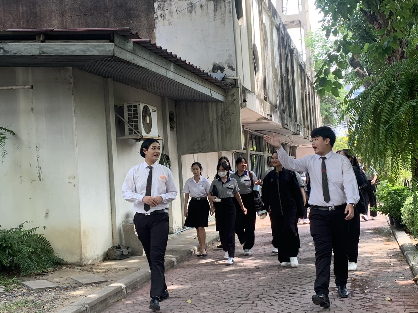 เพชรในตม - 📍เมื่อวันวันพฤหัสบดีที่ 28 มีนาคม 2567... | Facebook