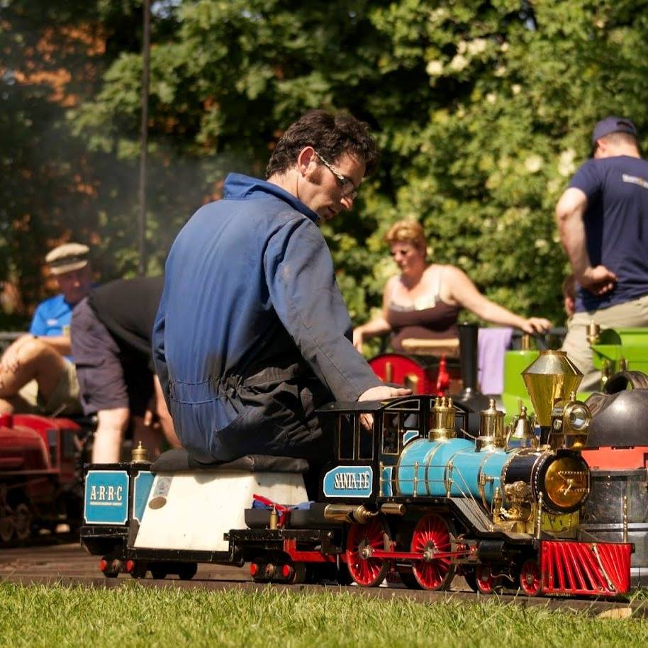 Jeu éducatif Enfant Circuit De Train De Noël DeAO - Avec Lumières, Sons Et 3 Wagons - Déco Et Jeu Pat Patrouille