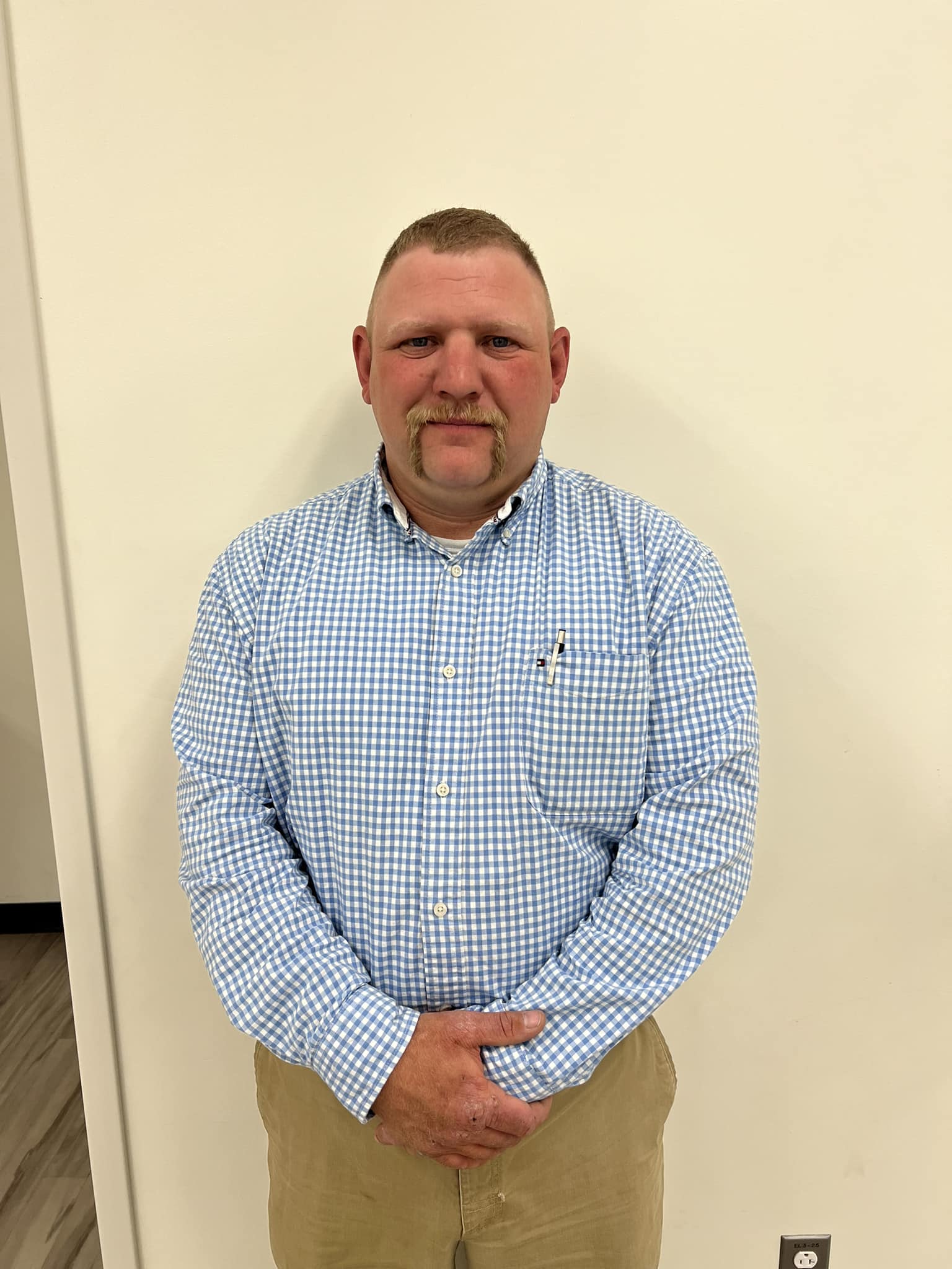 Warren - New Employee Highlight 📸 Name: Chris Pangle Division ...