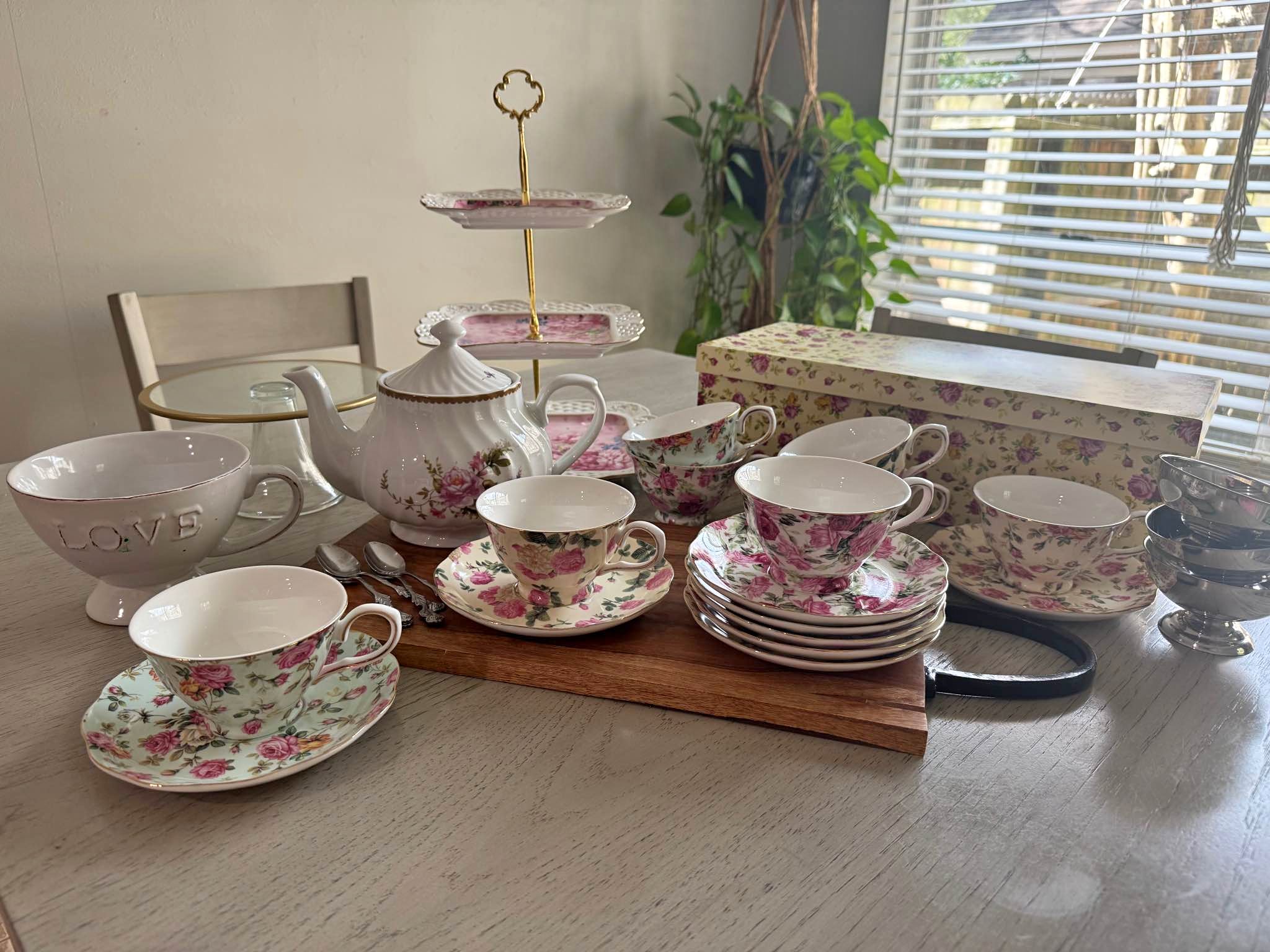 33 Piece Vintage Tea Set - Coffee & Tea Sets - The Woodlands, Texas ...