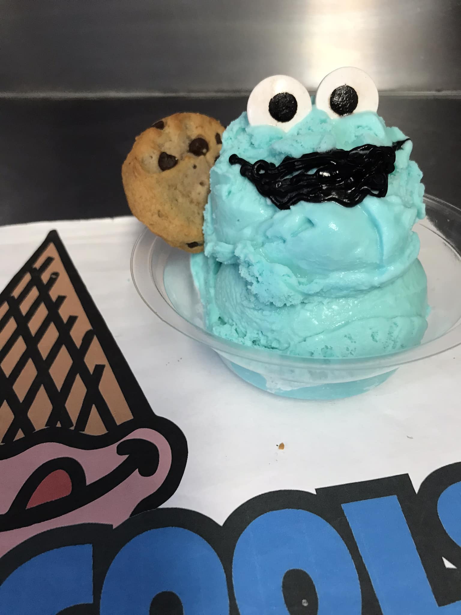 Malymoon スウィーツライクアイスブルーメイド ホワイトデー Cooke Monster MOO-valanche🍪 blue moon soft serve with Oreo's and