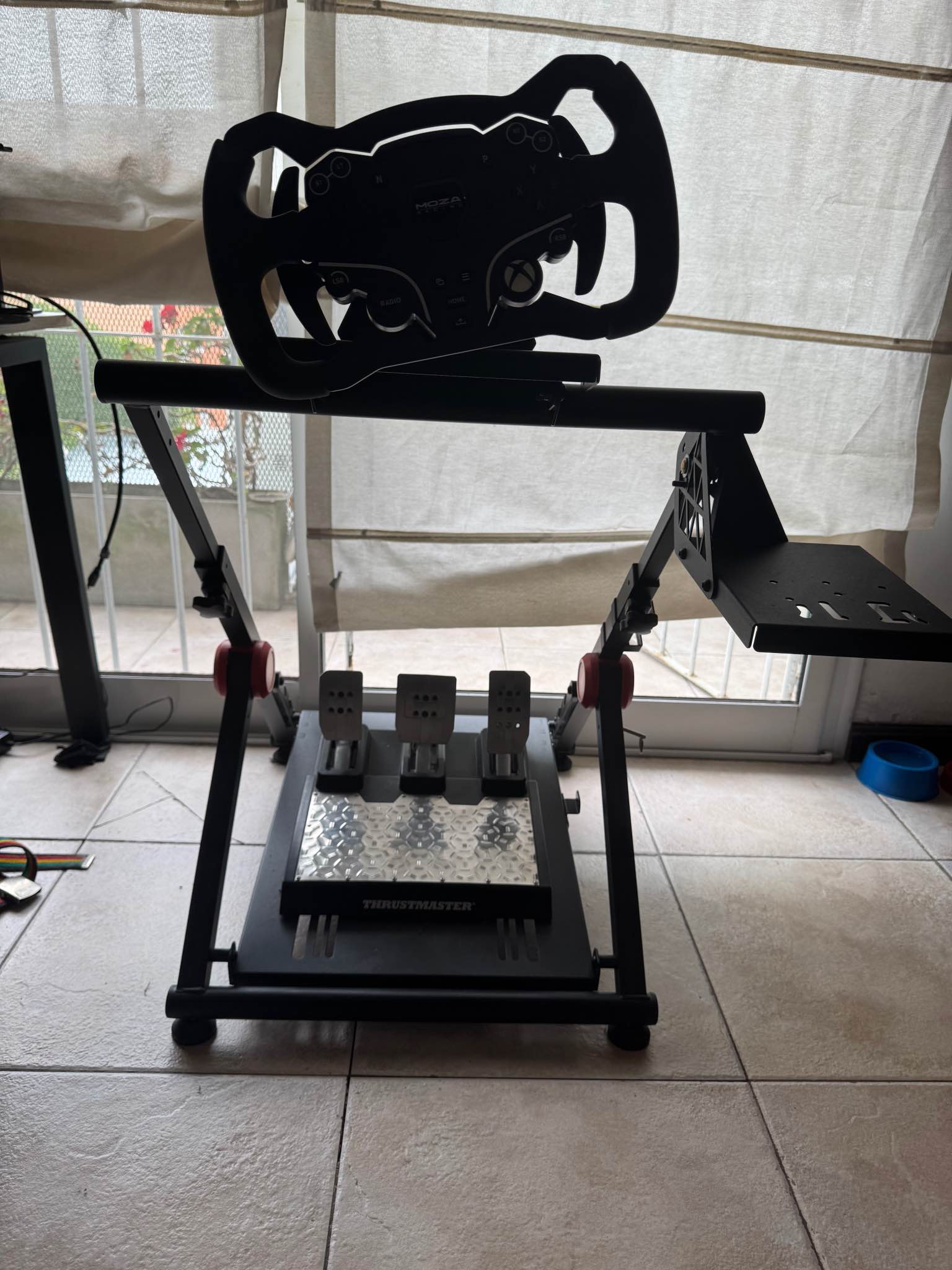 Simulador: Moza R9 v3, pedalera Thrustmaster T-LCM Loadcell, volante ...
