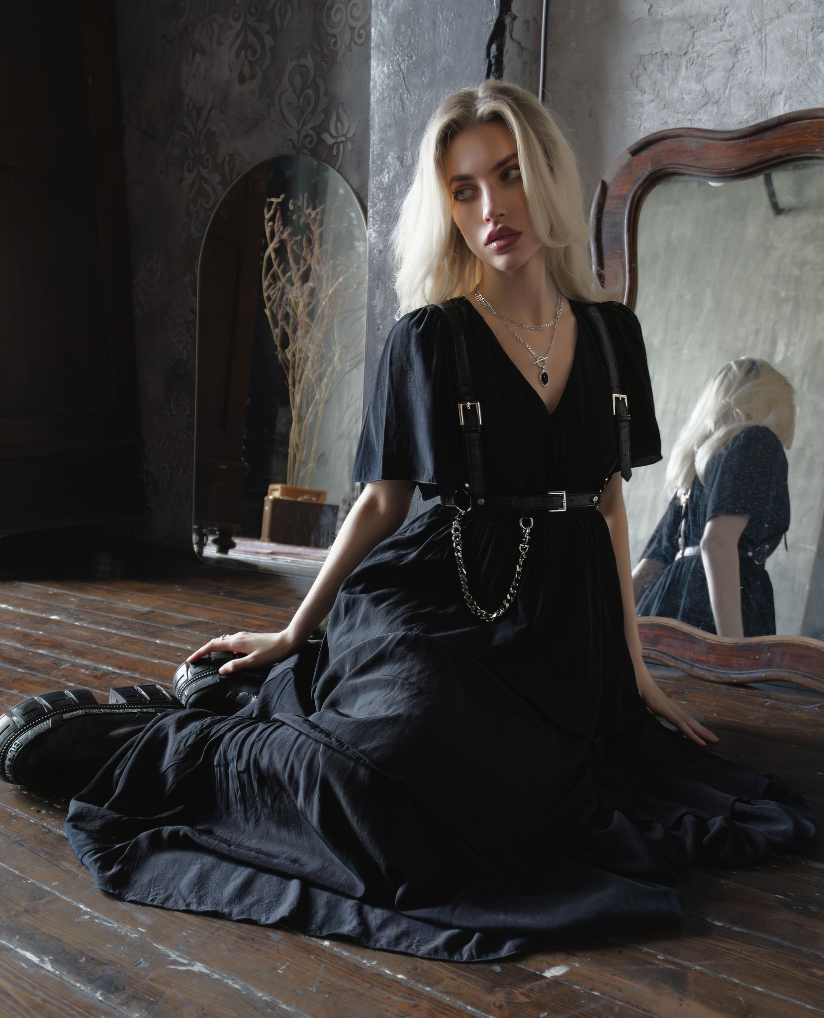chinese dress ladies Zarina Long Sleeve Velour Maxi Dress
