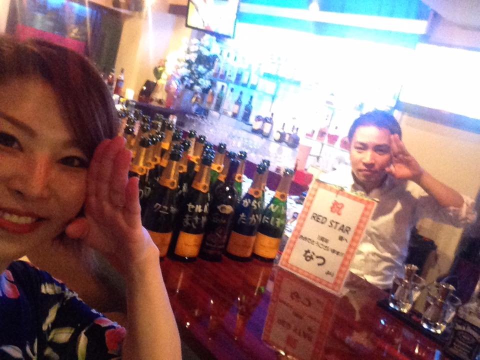 赤坂 Red Star 赤坂レッドスター1周年お祝いシャンパン 本当にありがとうございました Facebook